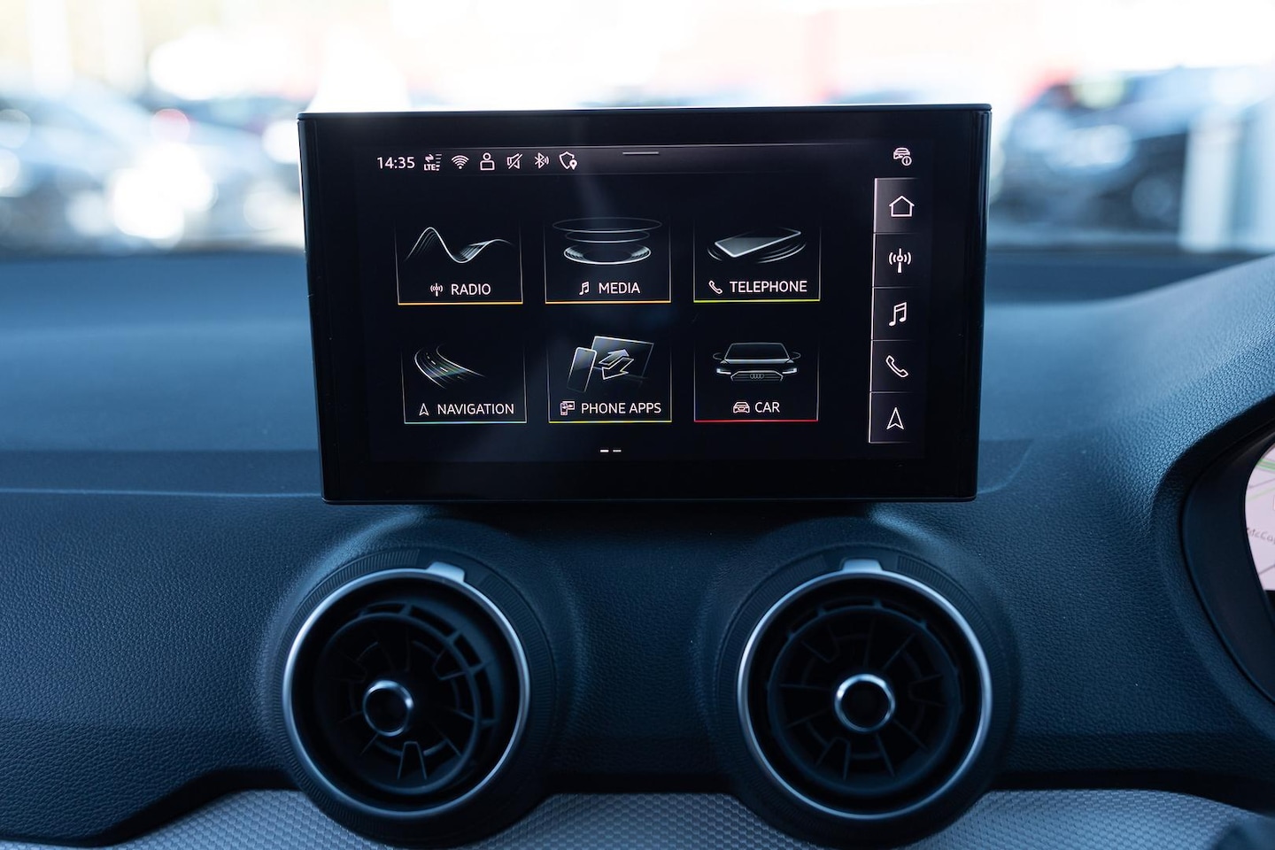 Image about Audi Q2 35 TFSI S tronic