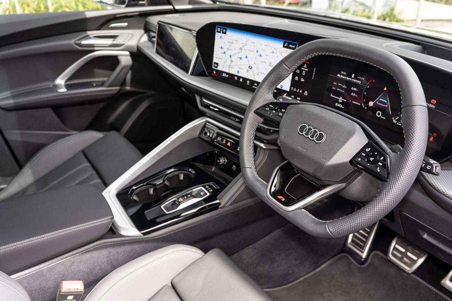 Image about Audi Q5 SUV TFSI quattro 200 kW sport
