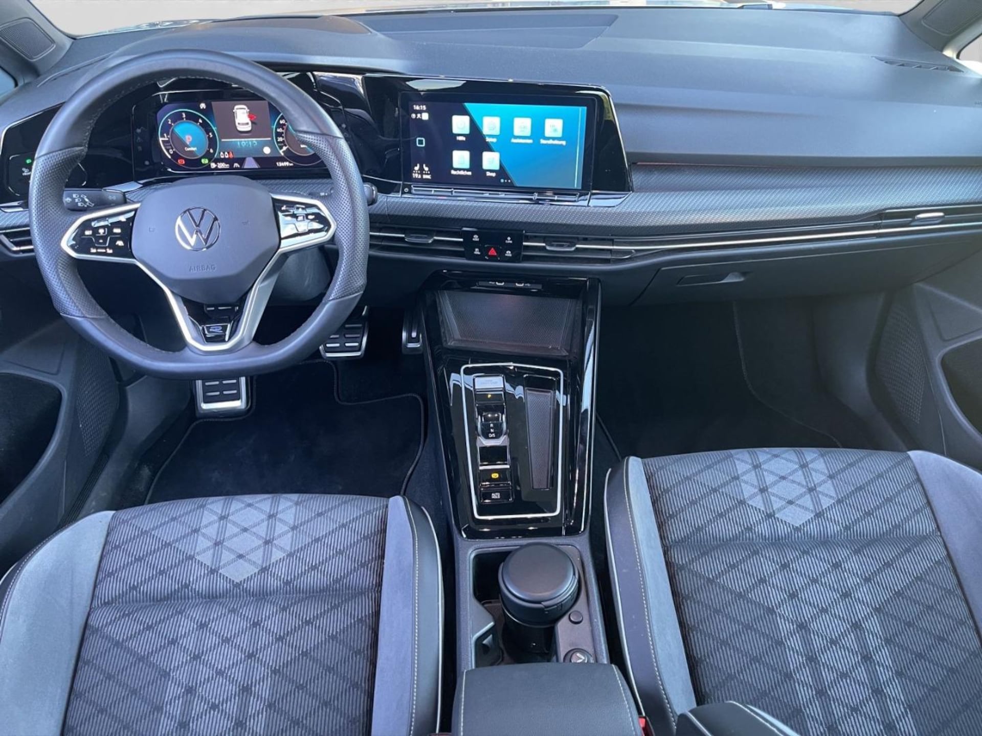 Volkswagen Golf R-Line