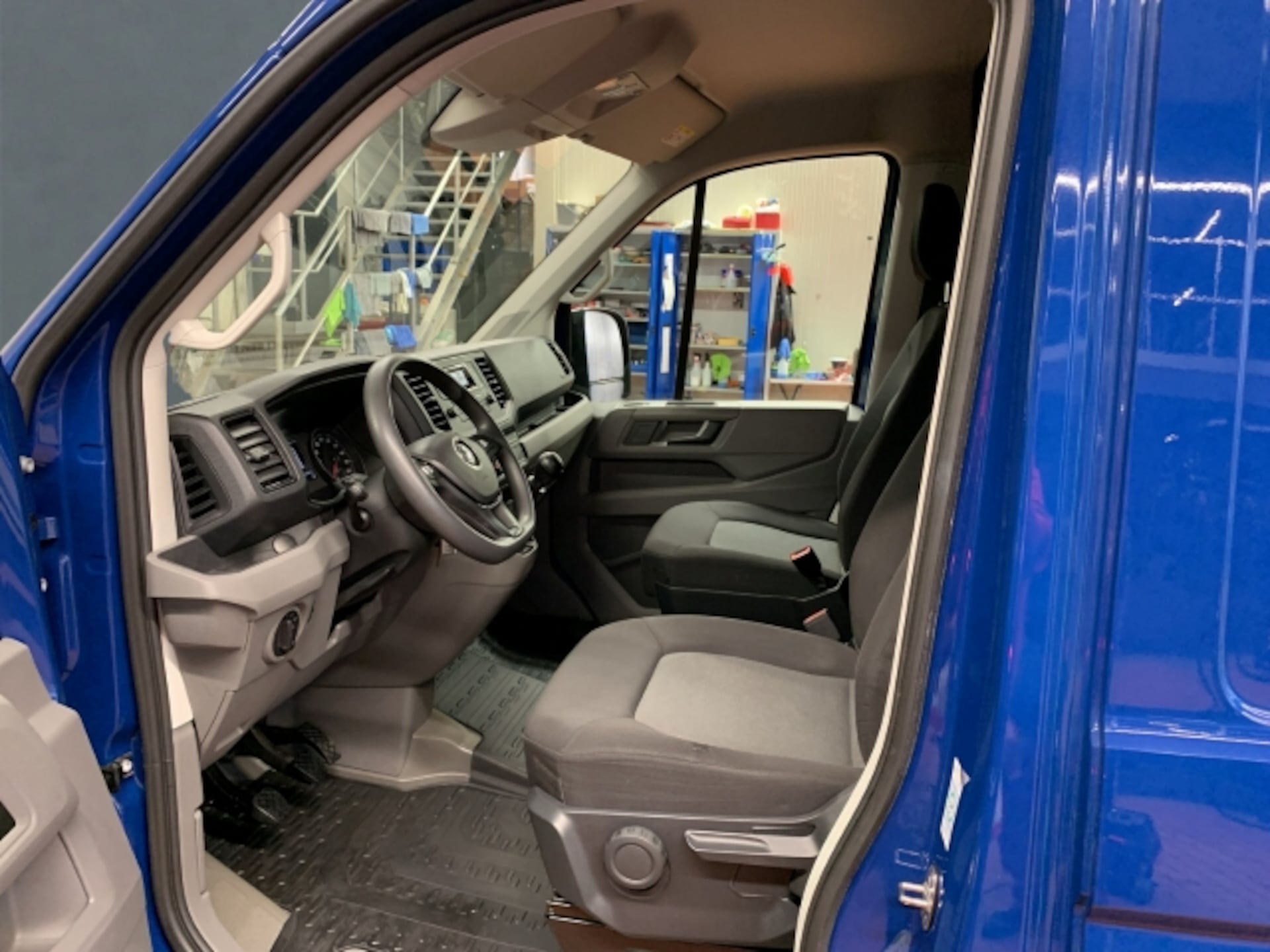 Volkswagen Crafter Kasten langer Radstand