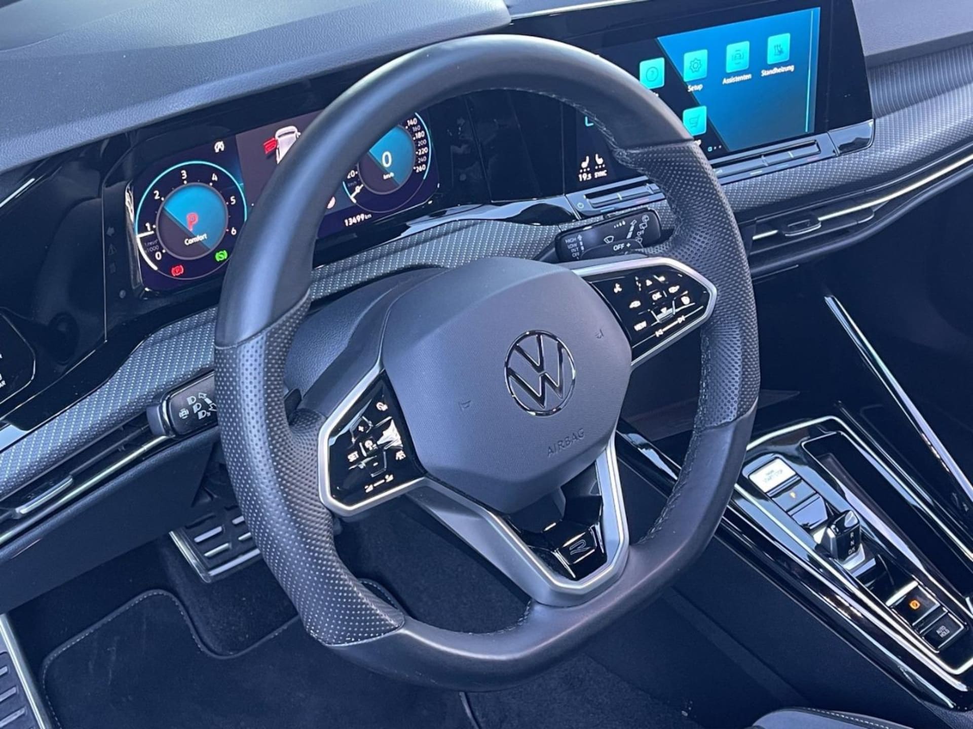 Volkswagen Golf R-Line