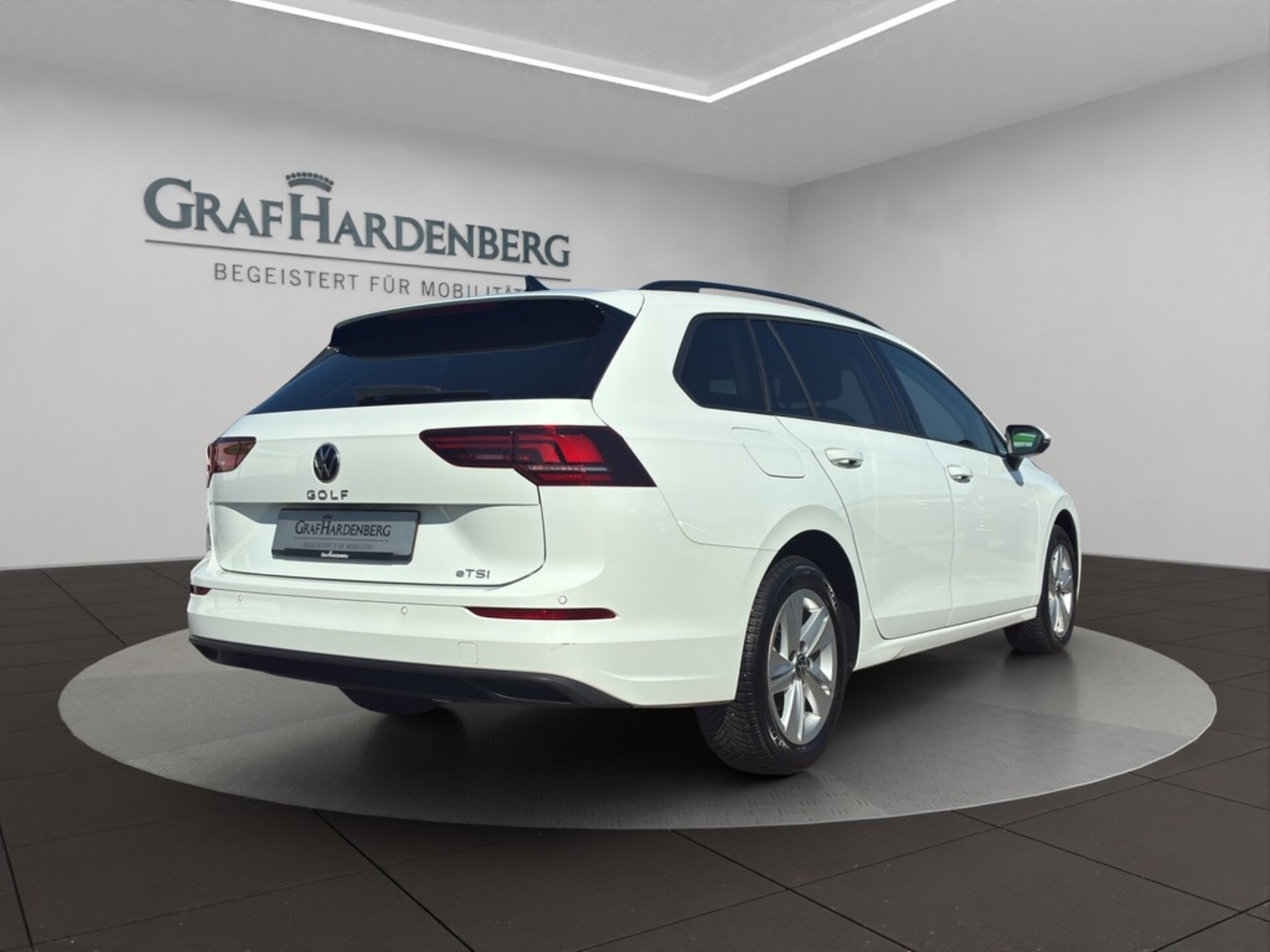 Volkswagen Golf Variant Life