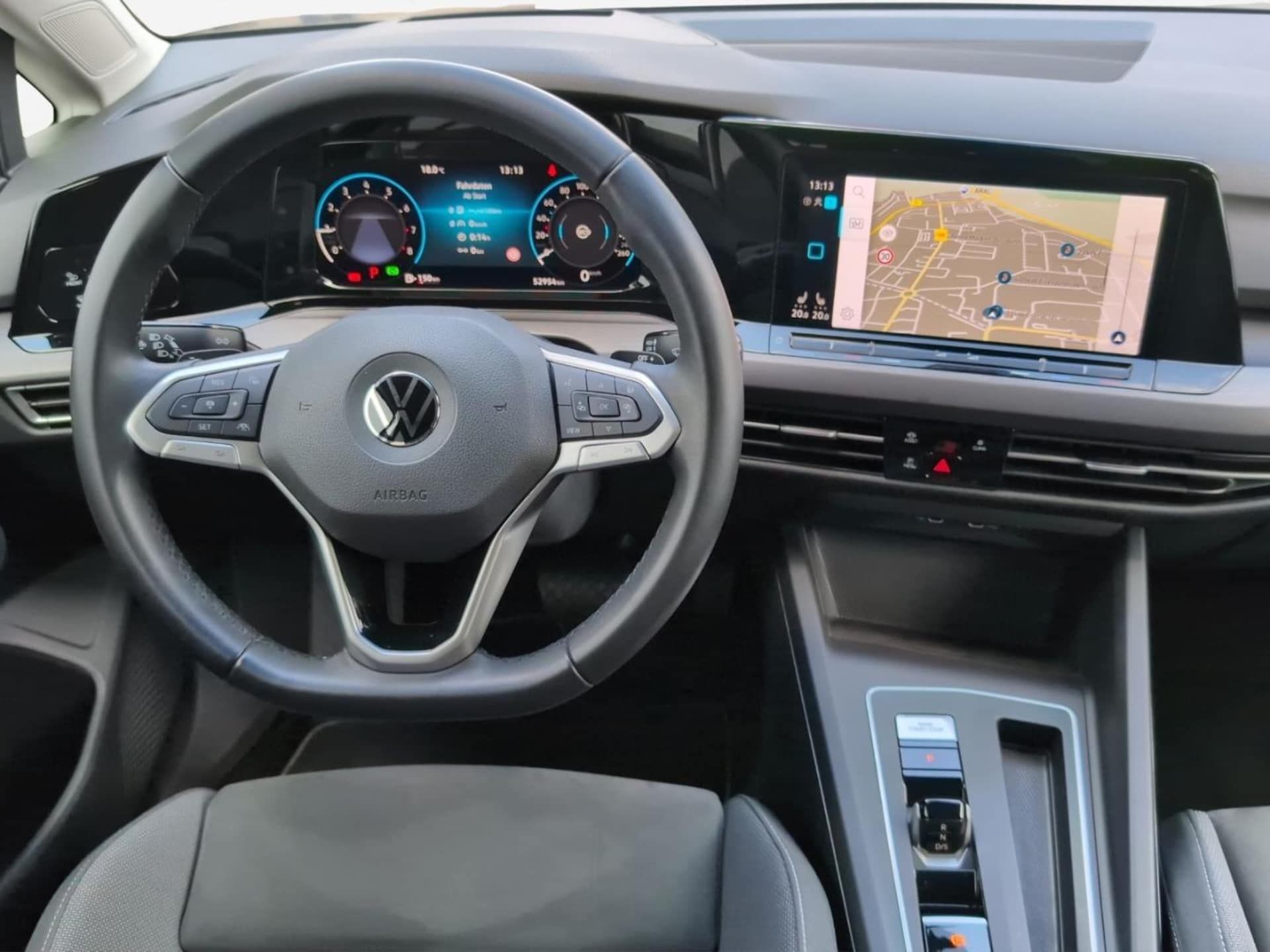 Volkswagen Golf Style