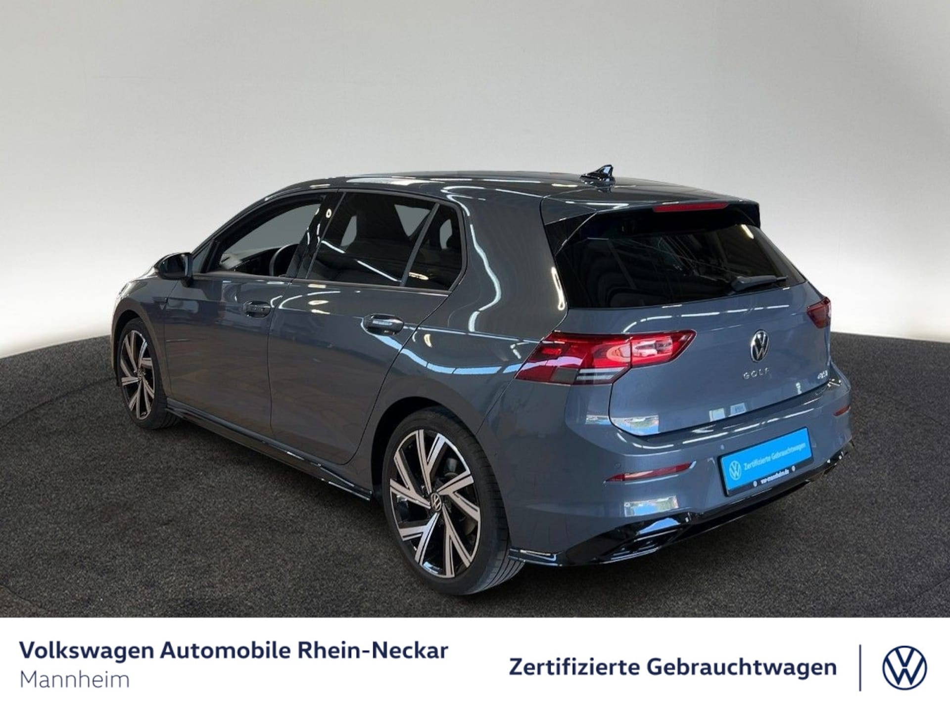 Volkswagen Golf R-Line