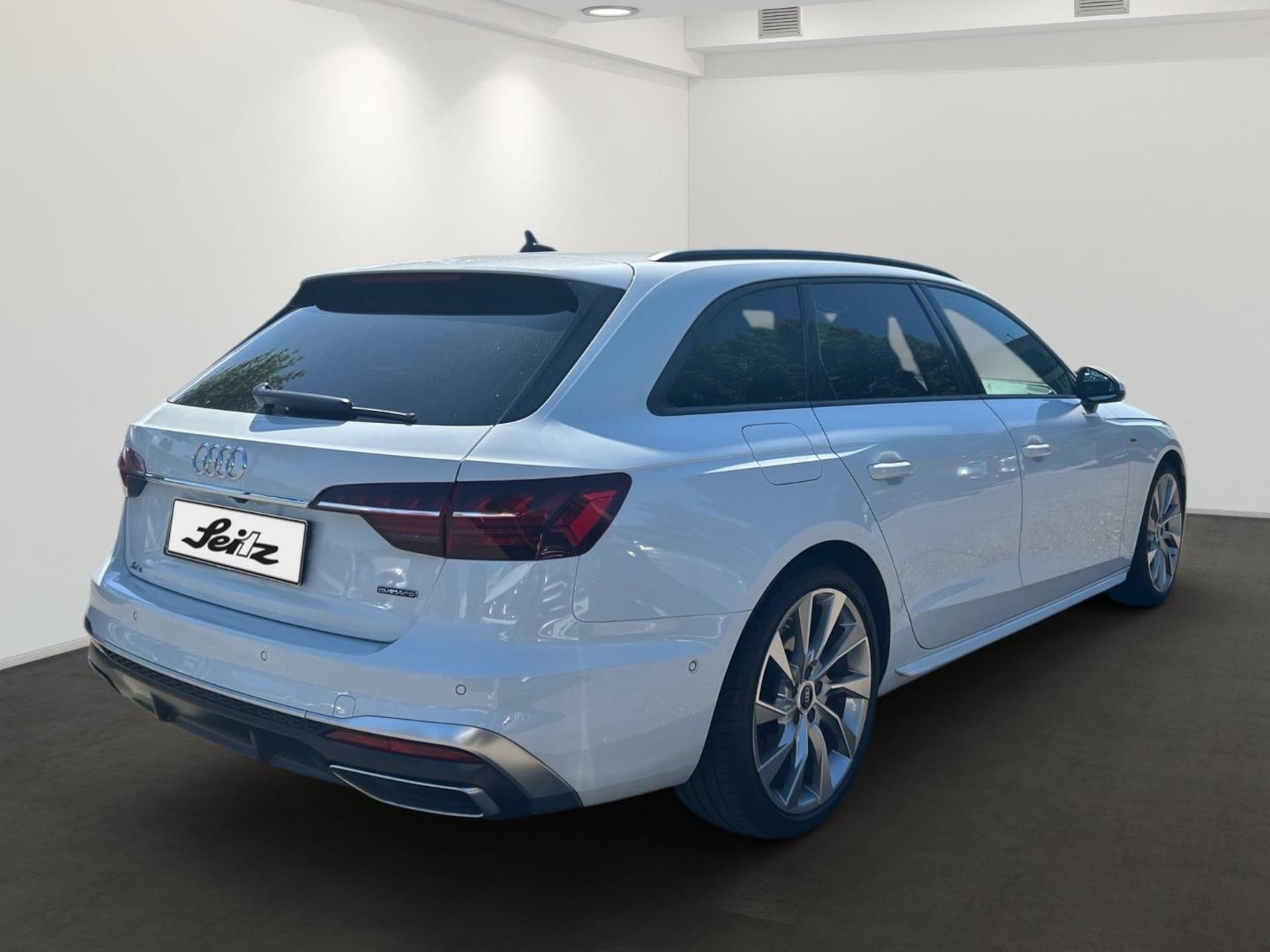 Audi A4 Avant S line