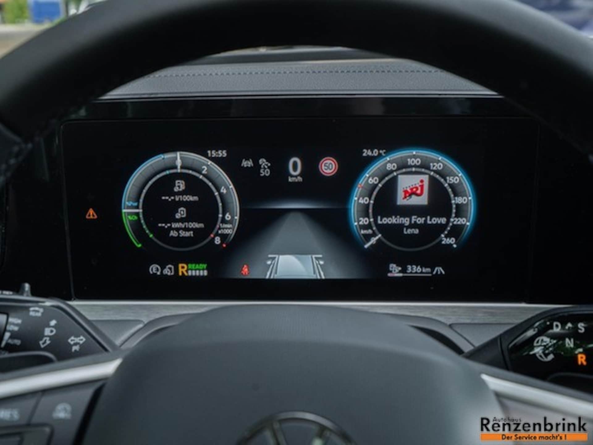 Volkswagen Passat Elegance
