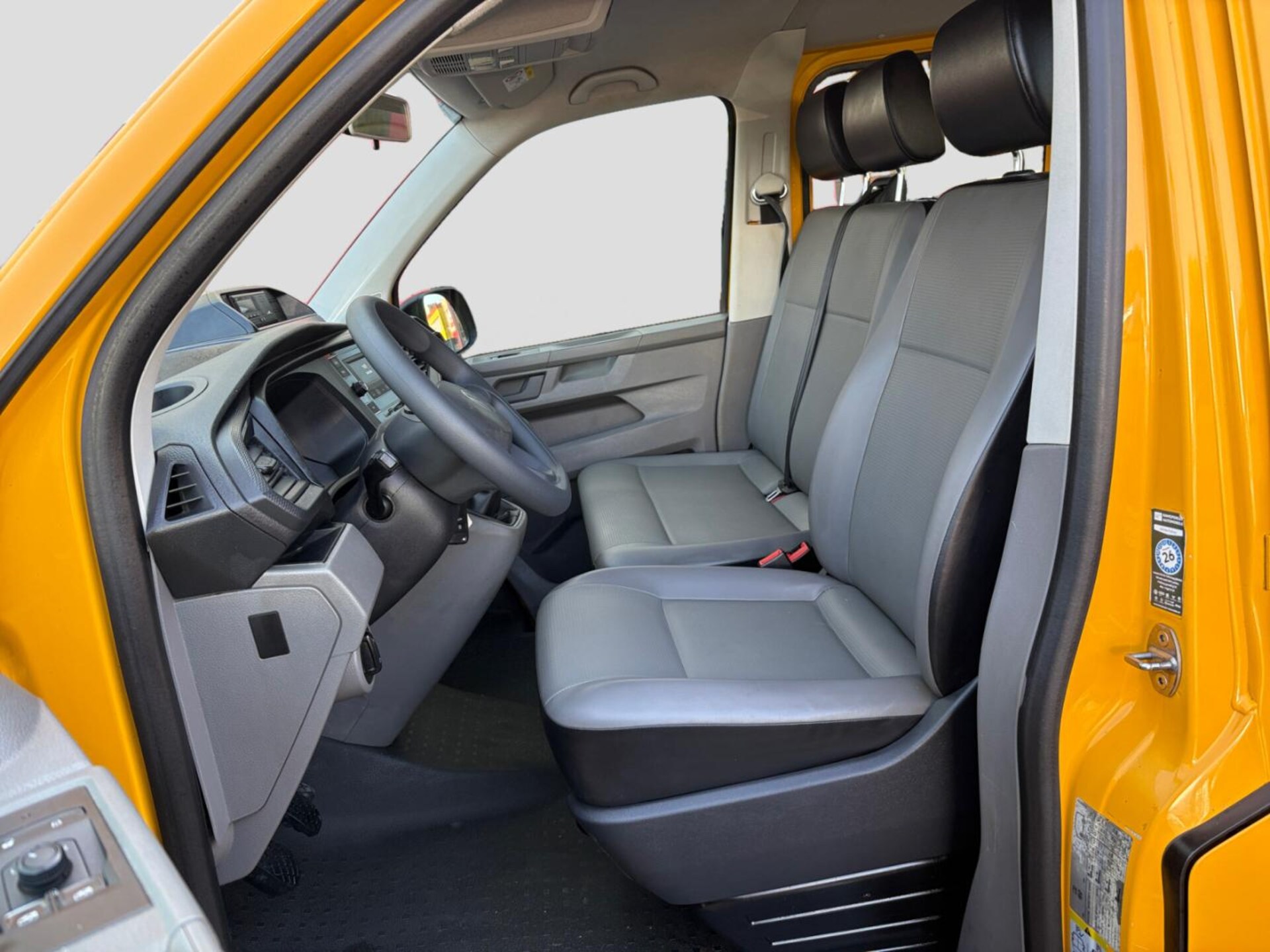 Volkswagen T6.1 Transporter Pritschenwagen Doppelkabine
