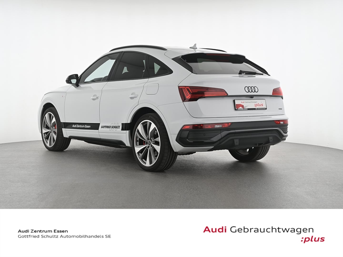 Bild über Audi Q5 Sportback TFSI e S line business 55 TFSI e quattro S tronic - für weitere Informationen kontaktieren Sie den Audi Partner