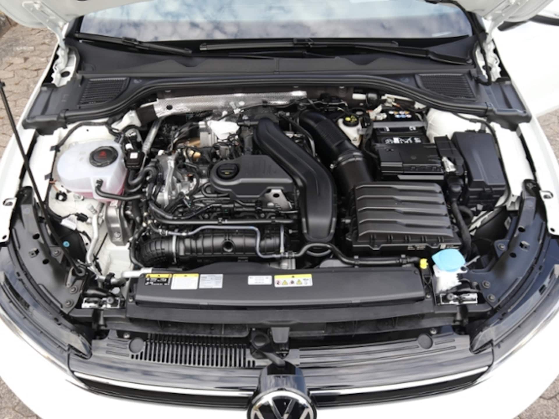 Volkswagen Golf Life