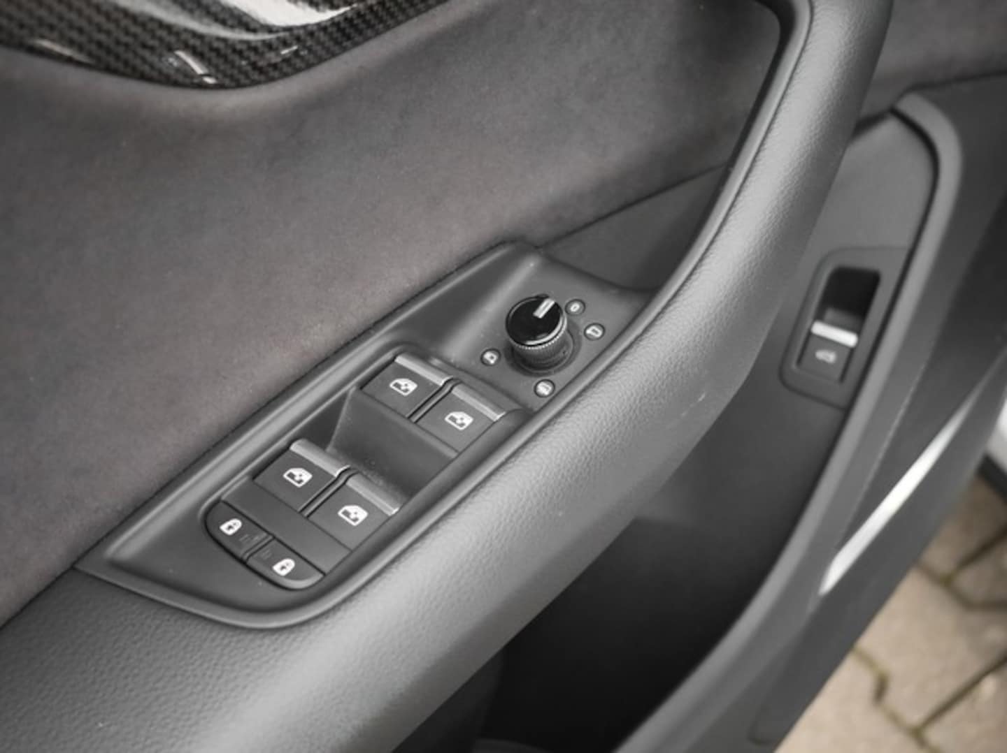 Bild über Audi SQ8 TFSI quattro tiptronic - für weitere Informationen kontaktieren Sie den Audi Partner