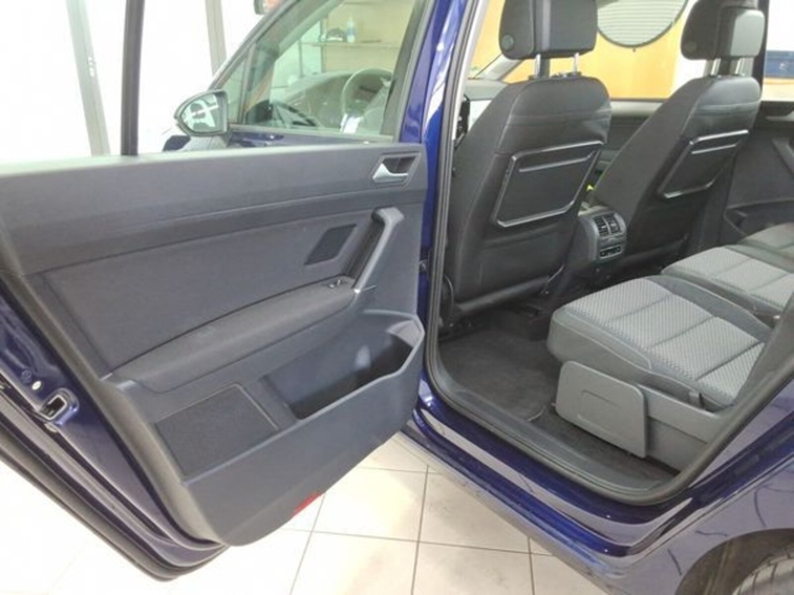 Volkswagen Touran – Bild 8
