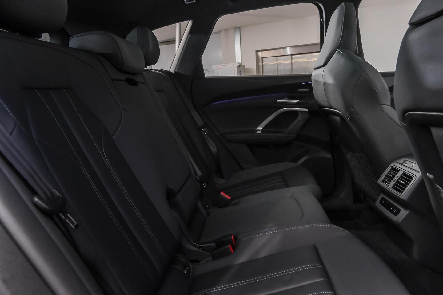 Image about Audi Q5 SUV TDI quattro 150 kW sport