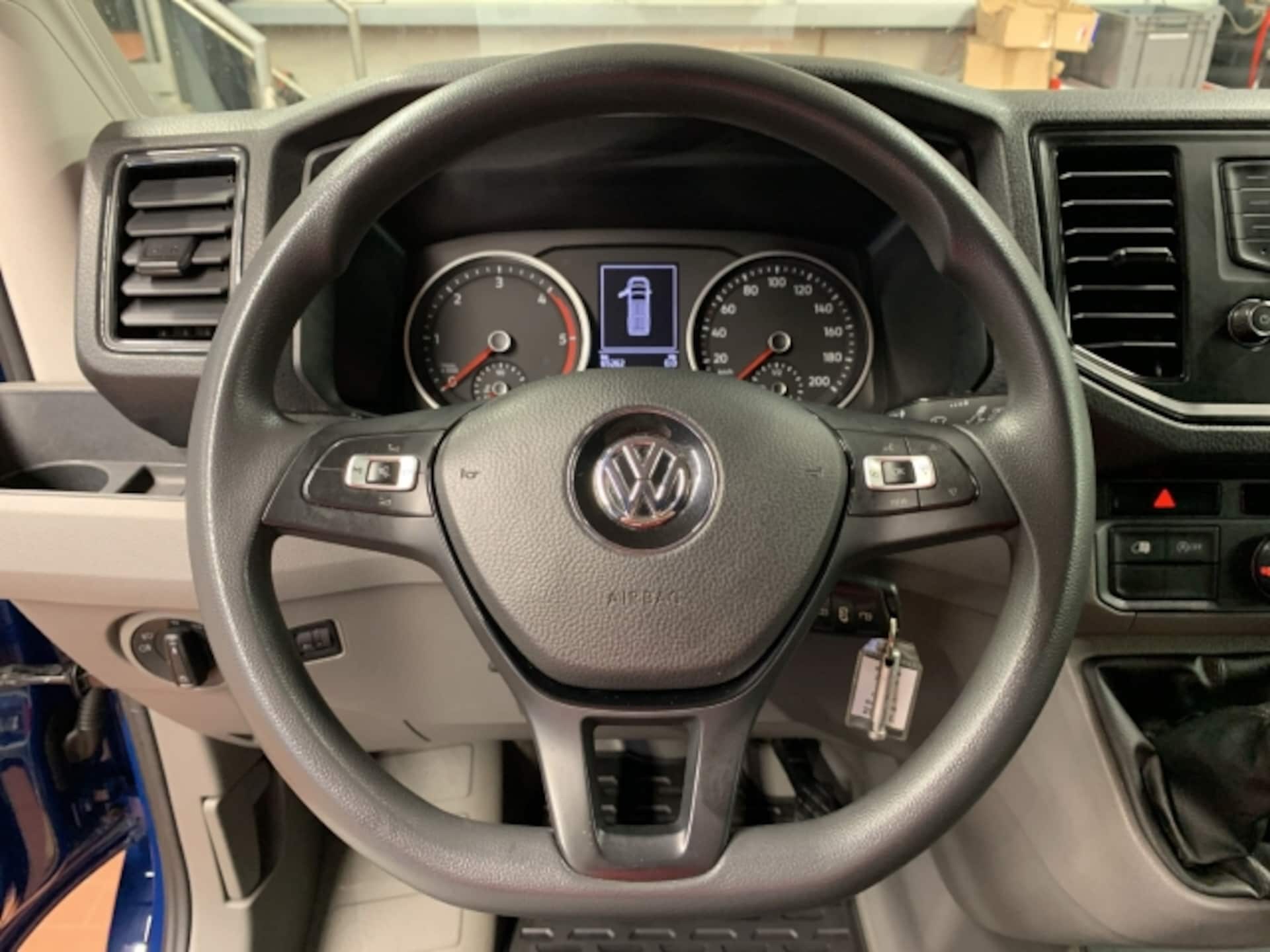 Volkswagen Crafter Kasten langer Radstand