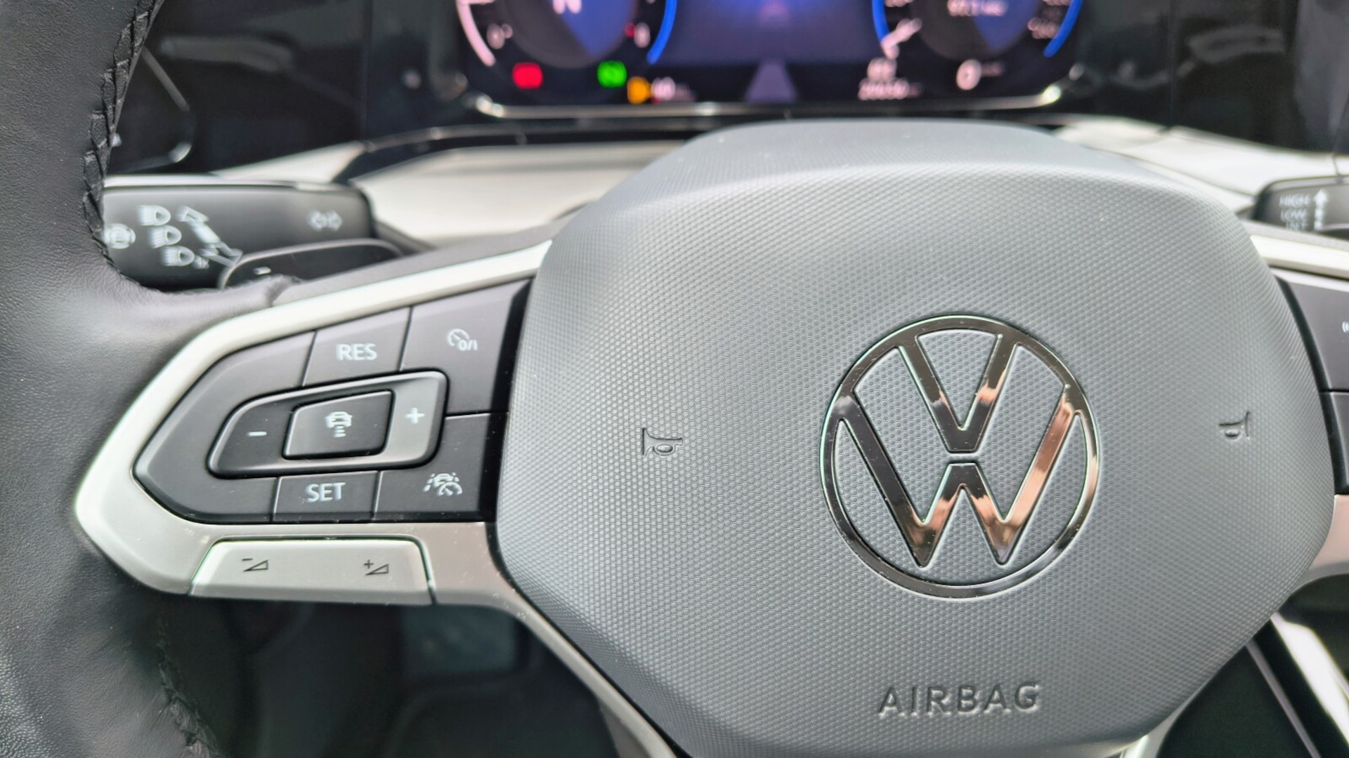 Volkswagen Golf Style
