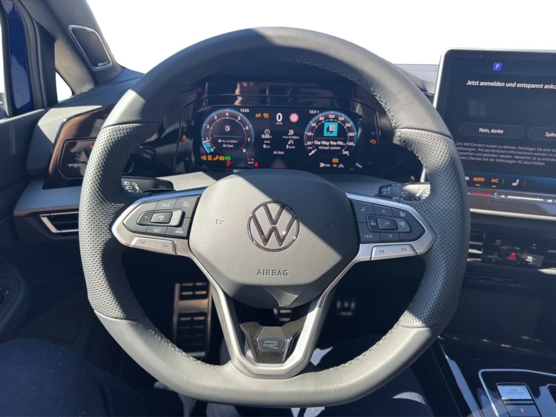 Volkswagen Golf R-Line