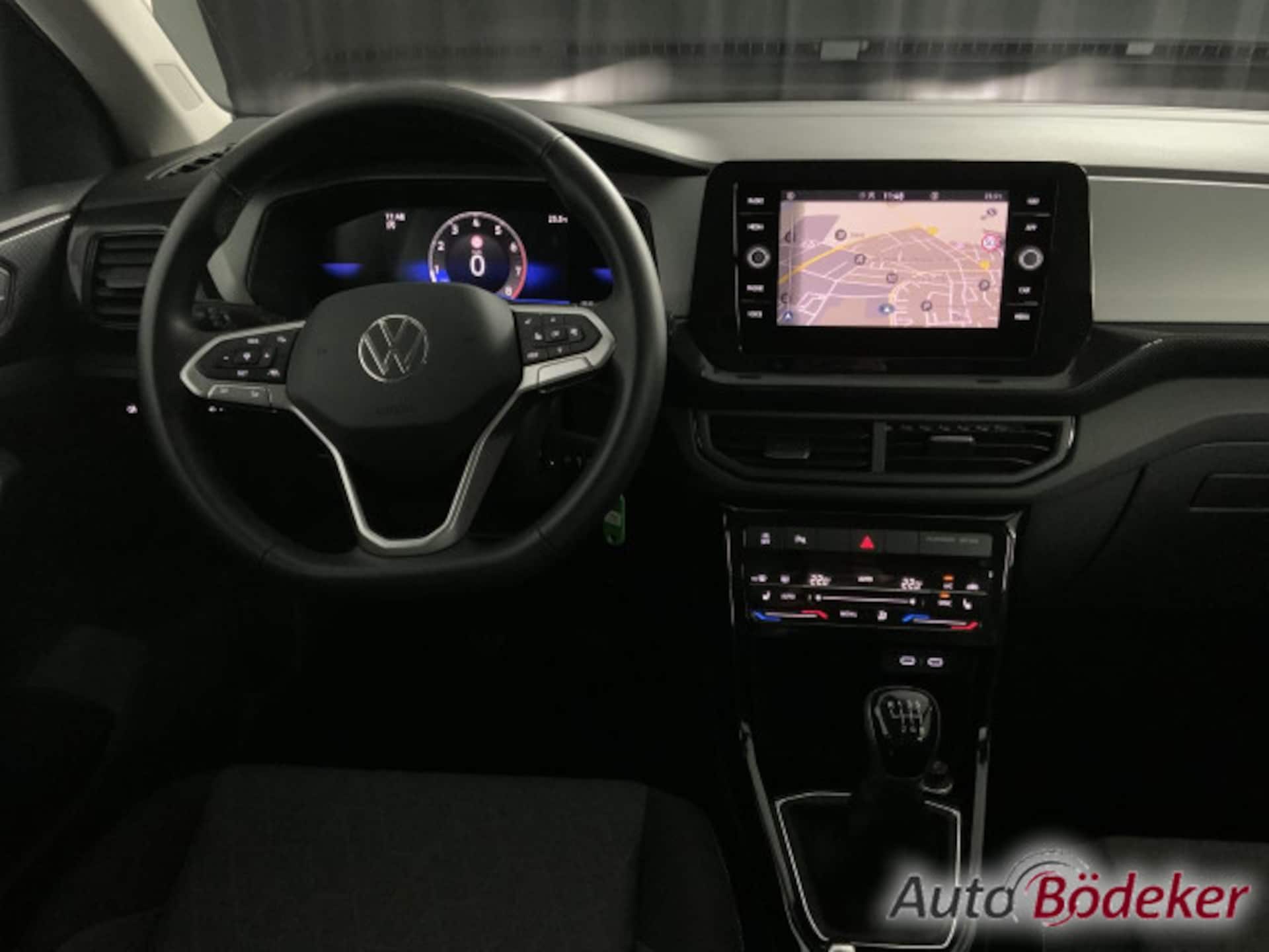 Volkswagen T-Cross Life