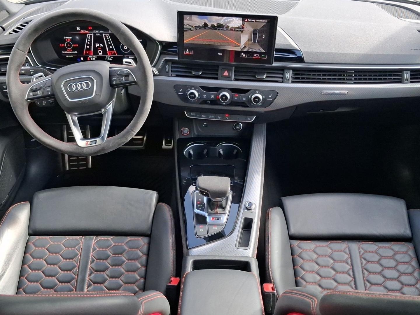 Bild über Audi RS 4 Avant TFSI quattro tiptronic - für weitere Informationen kontaktieren Sie den Audi Partner