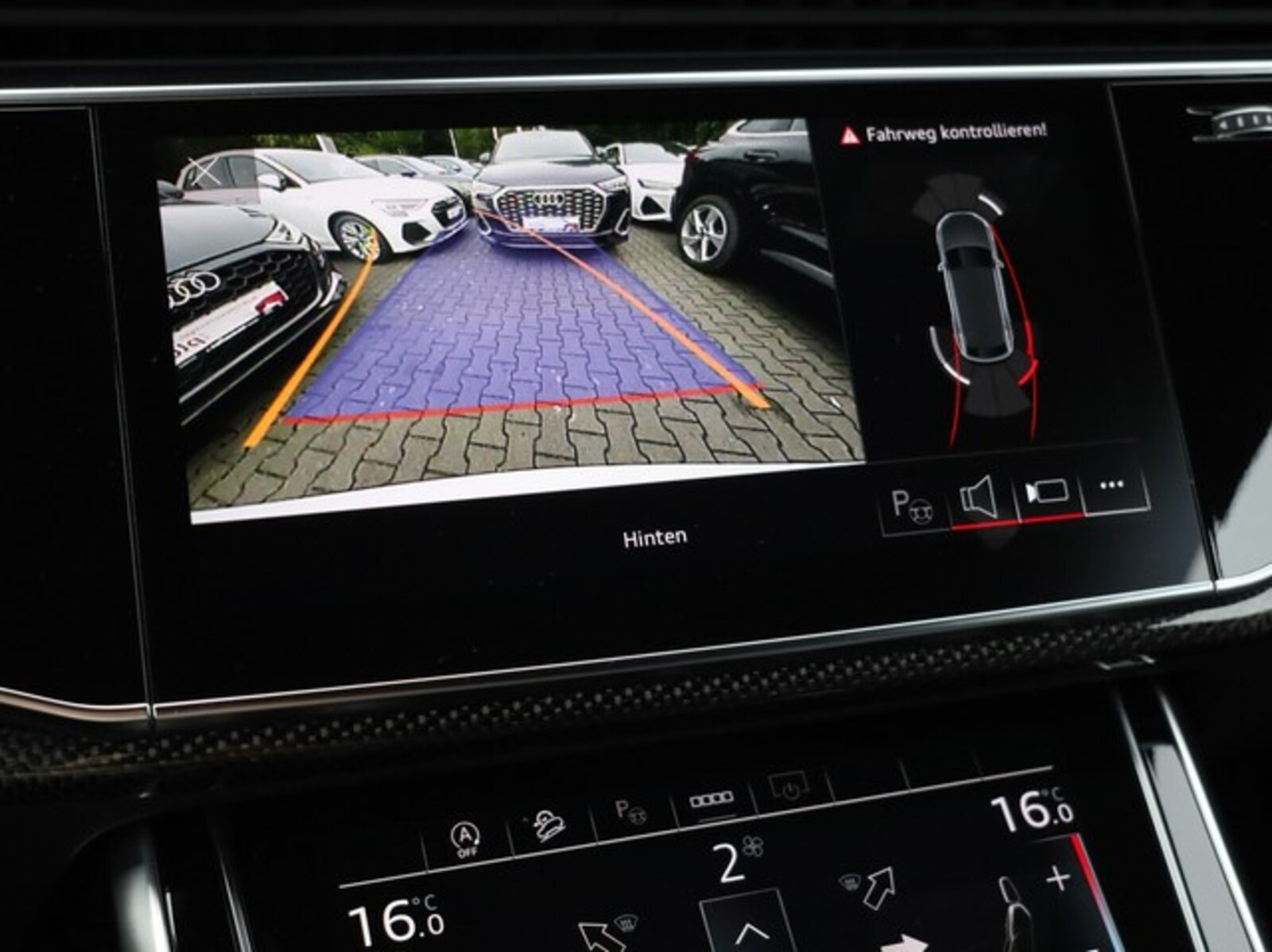 Audi SQ8 – Bild 13
