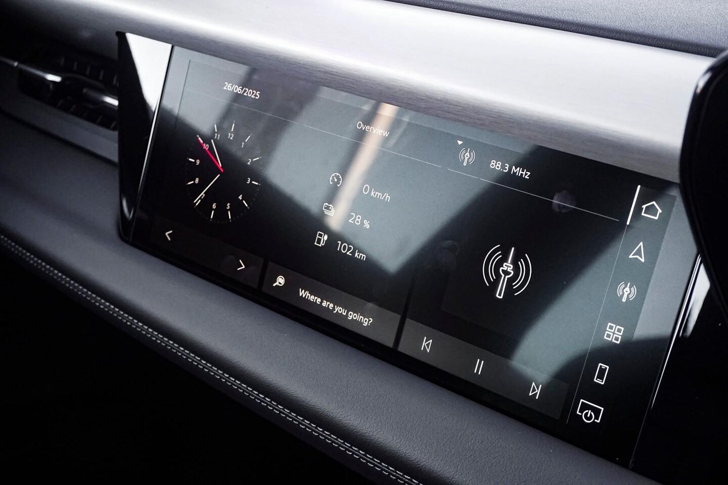 Image about Audi Q6 SUV e-tron e-tron quattro