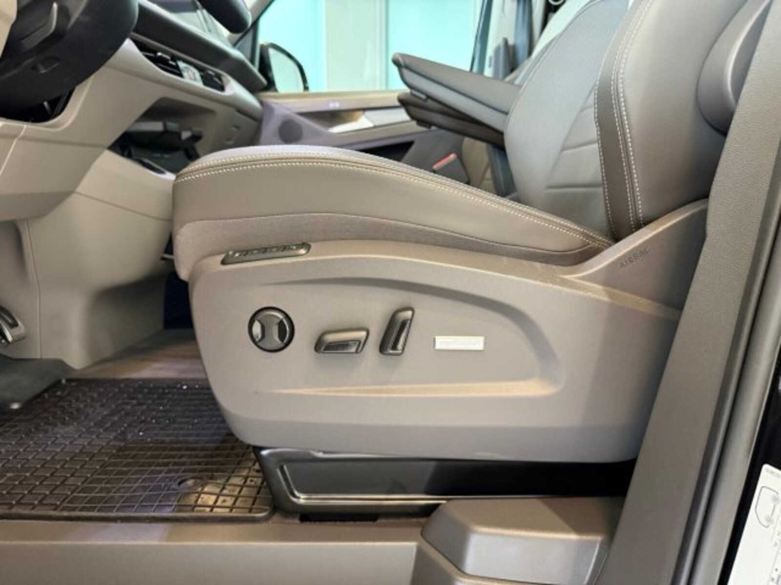 Volkswagen Multivan – Bild 16