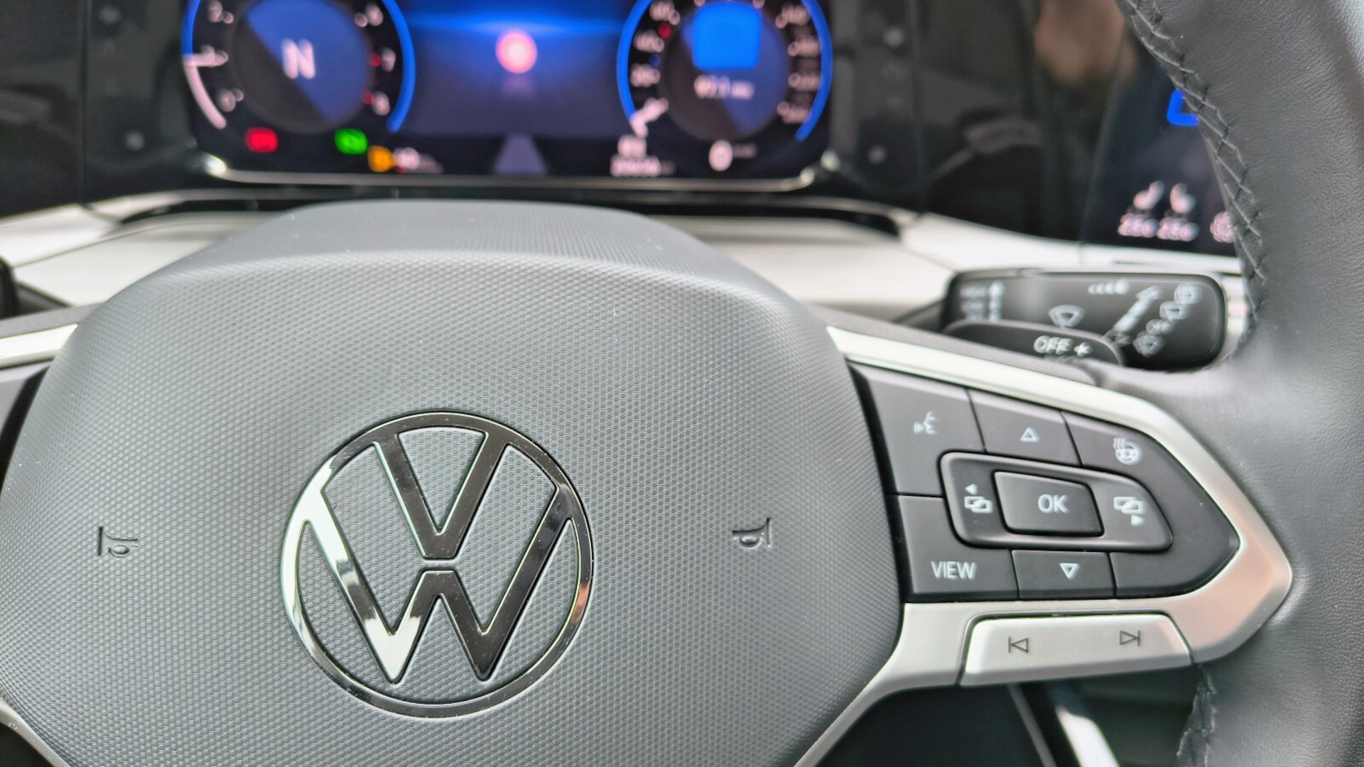 Volkswagen Golf Style