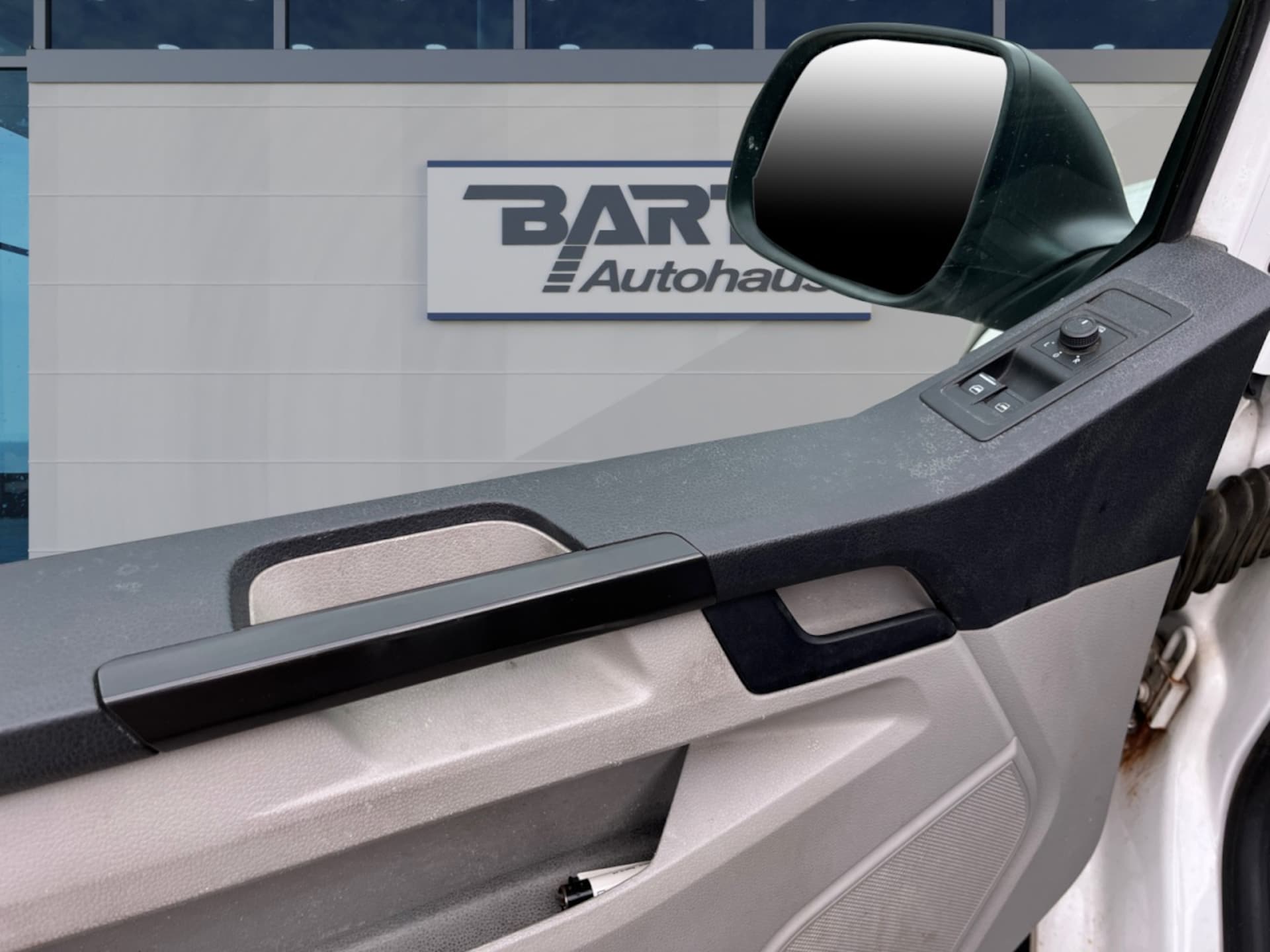 Volkswagen T6 Transporter Kasten langer Radstand