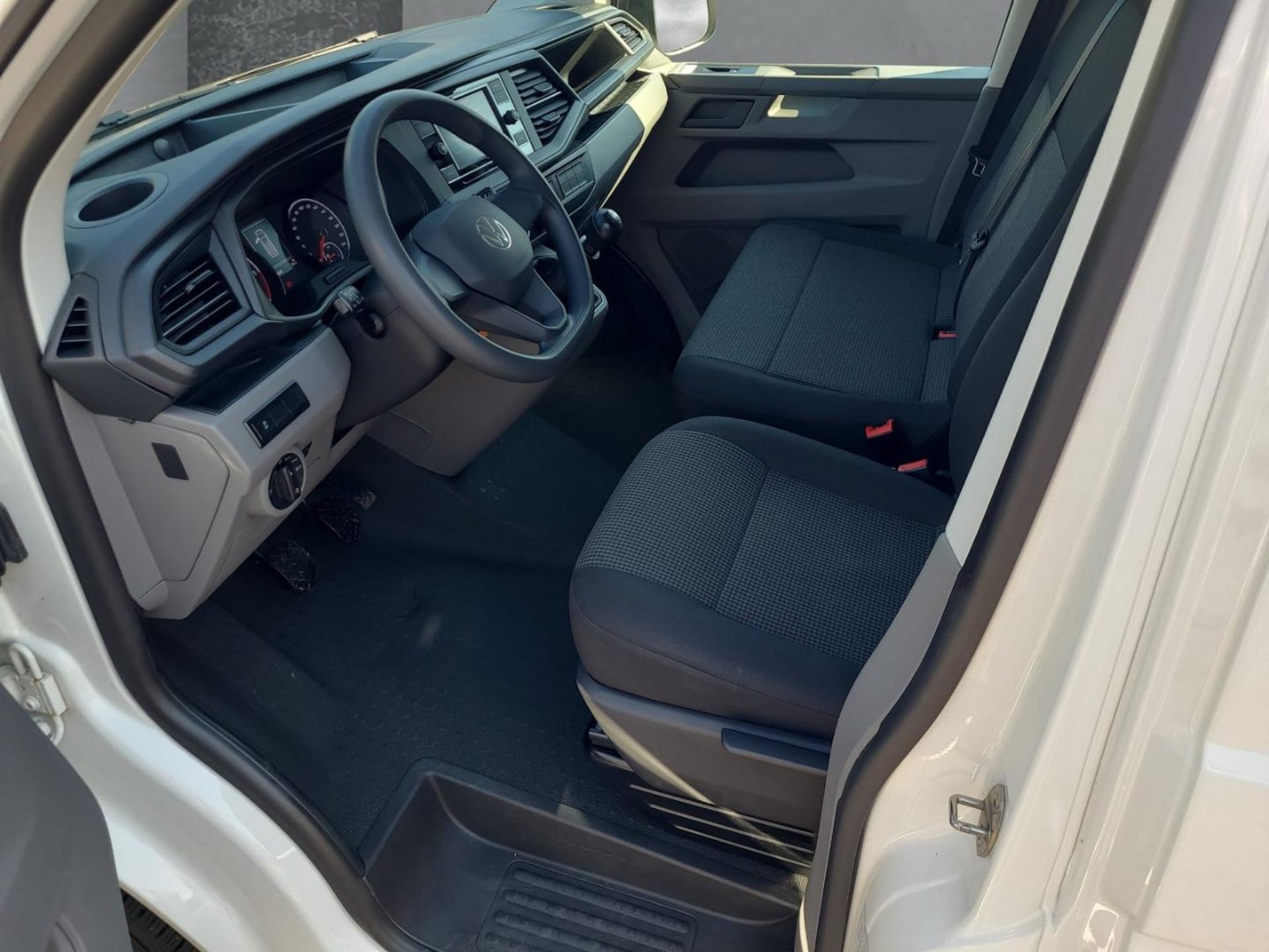 Volkswagen T6.1 Transporter Kasten kurzer Radstand