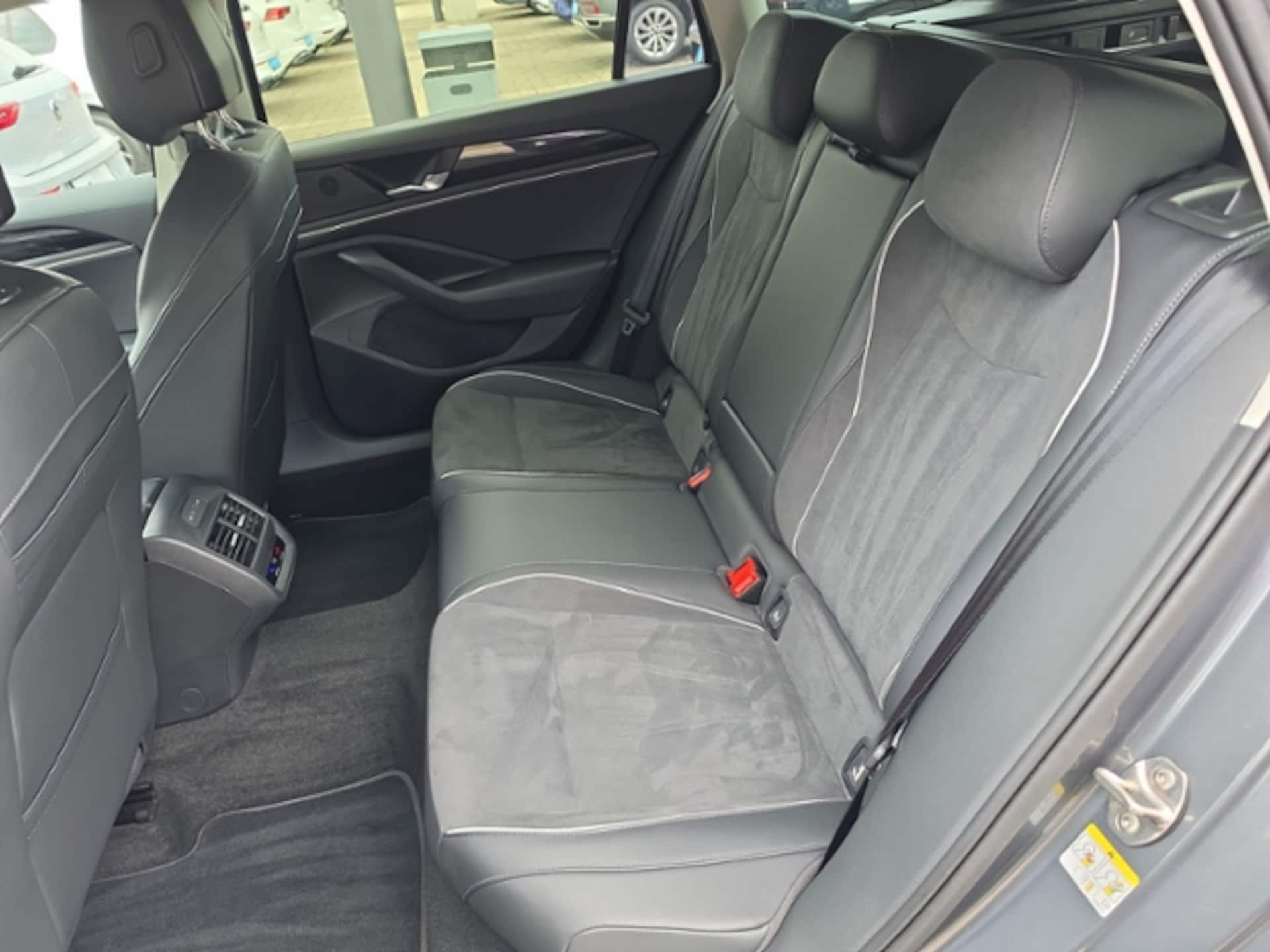 Volkswagen Passat Business