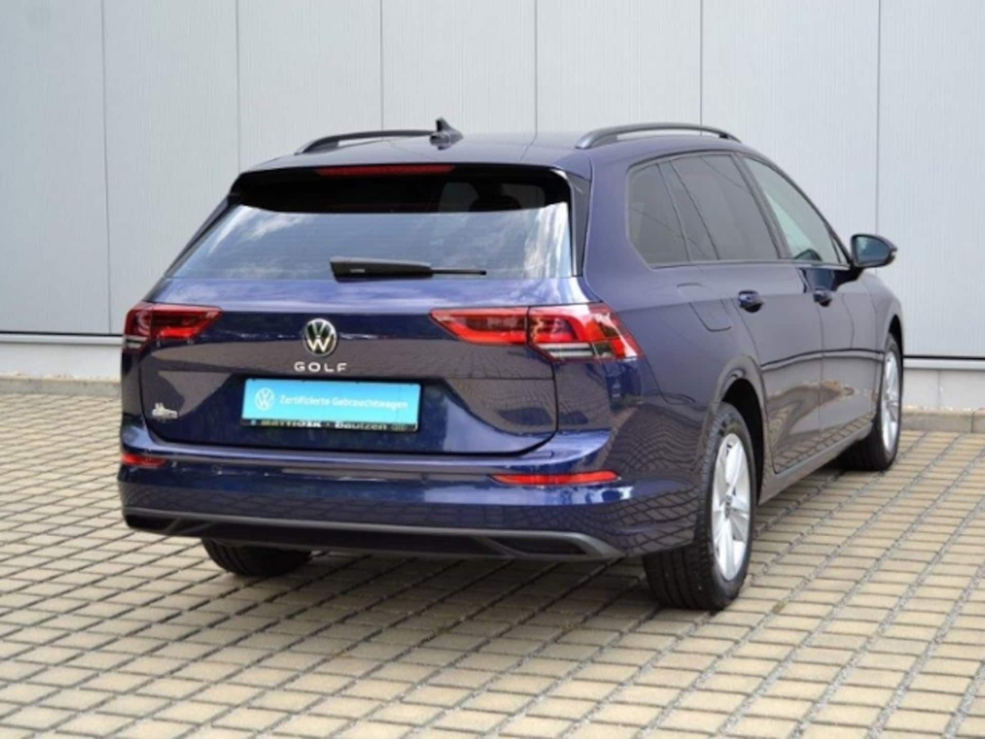 Volkswagen Golf Variant Life