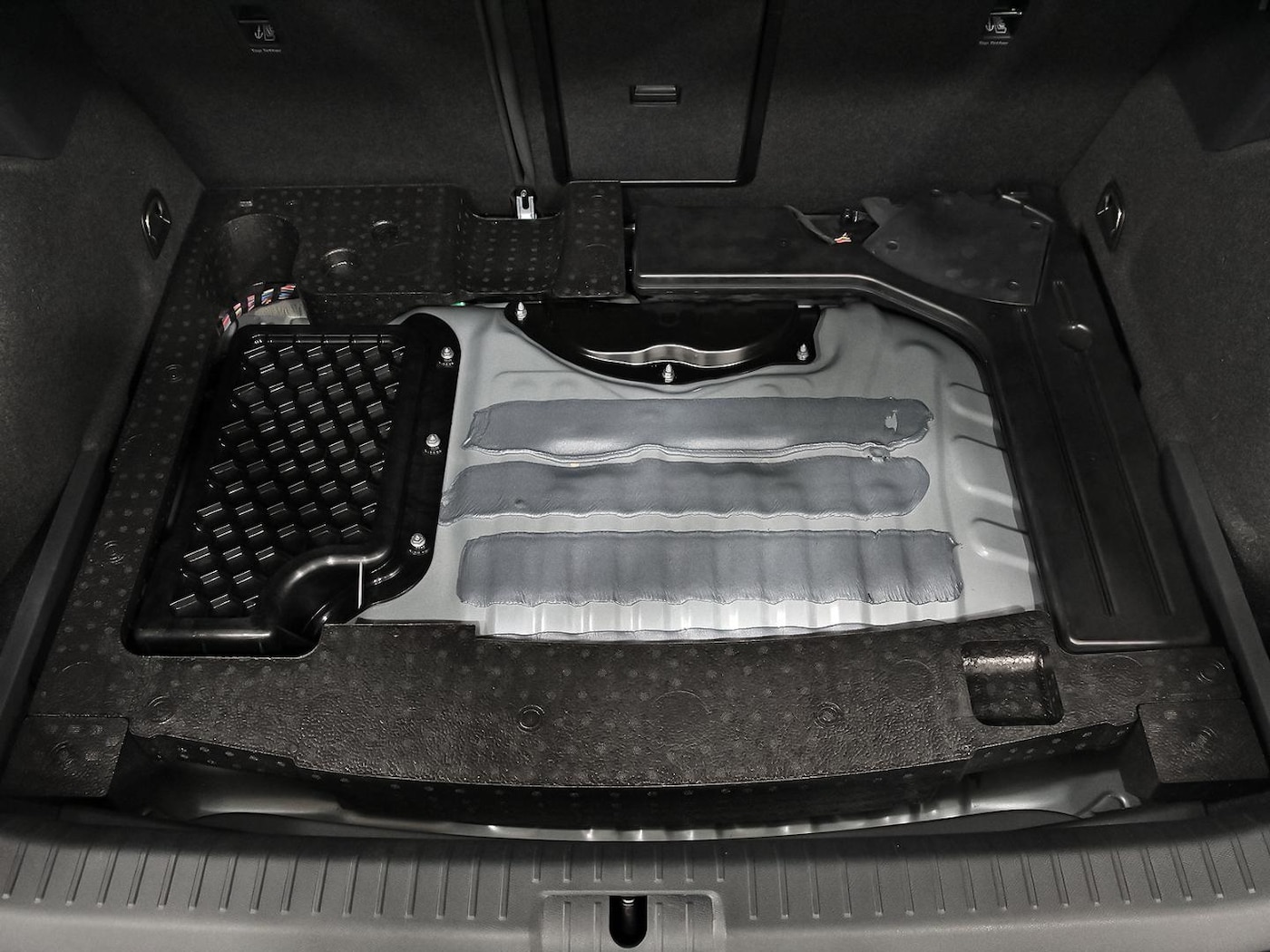 CUPRA Formentor 1.5 TSI e-Hybrid VZ DSG 200 kW (272 CV) — photo 40