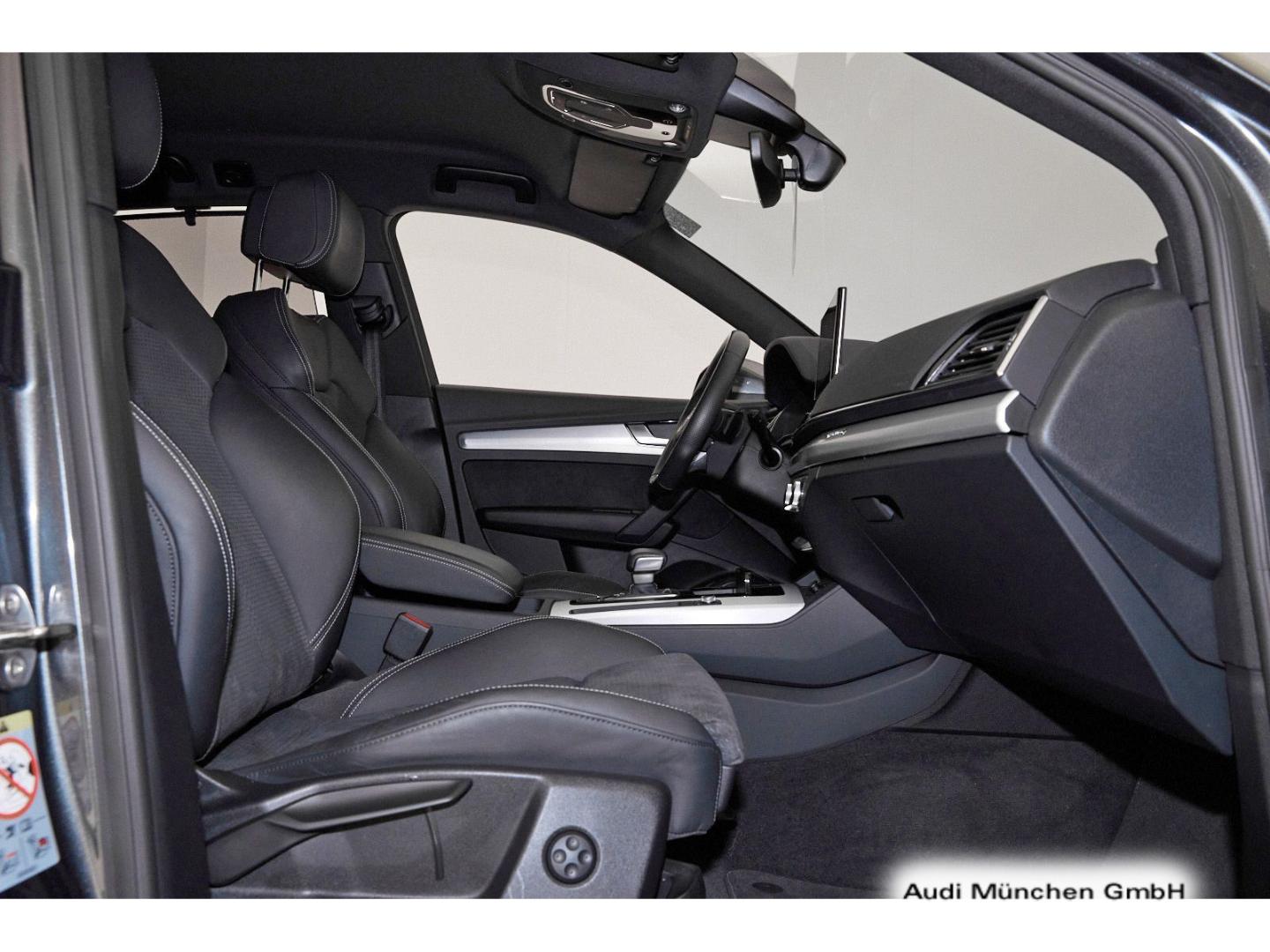 Image about Audi Q5 40 TDI quattro S tronic
