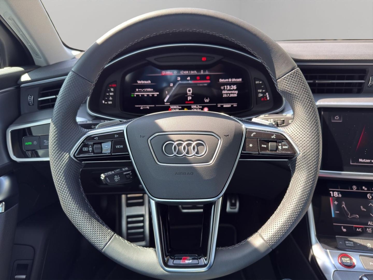 Bild über Audi S6 Avant TDI quattro tiptronic - für weitere Informationen kontaktieren Sie den Audi Partner