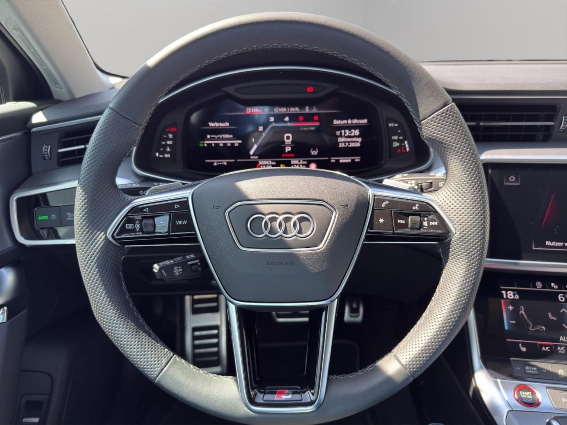 Audi S6 Avant