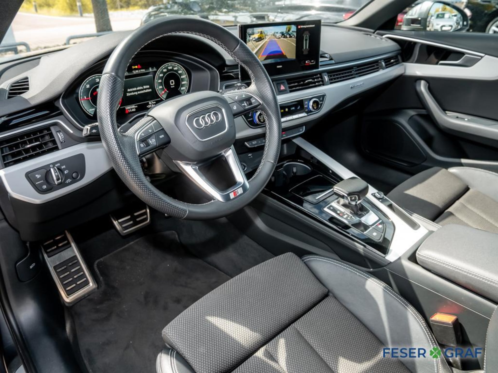 Audi A4 Avant S line