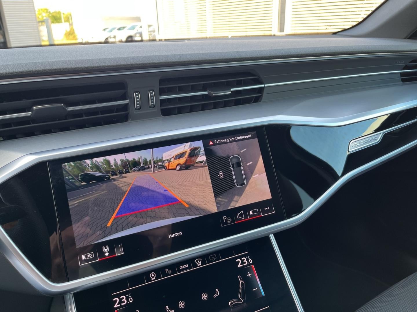Bild über Audi A6 Avant advanced 45 TFSI quattro S tronic - für weitere Informationen kontaktieren Sie den Audi Partner