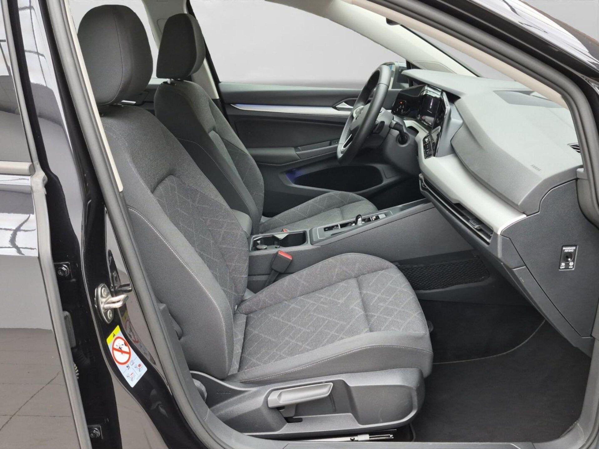 Volkswagen Golf Variant Life