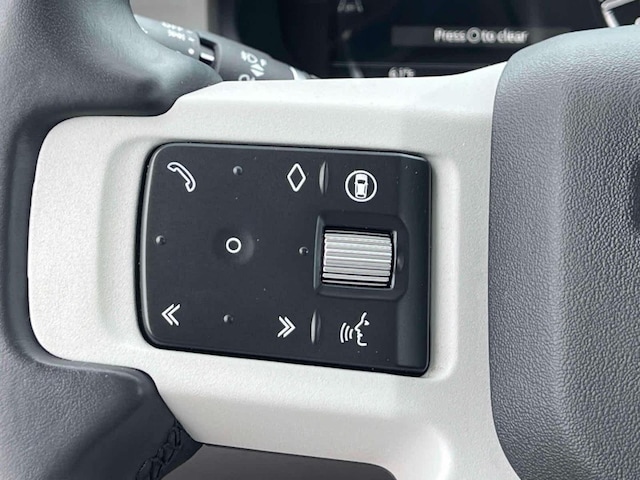 2024 Land Rover Defender S - Photo 32