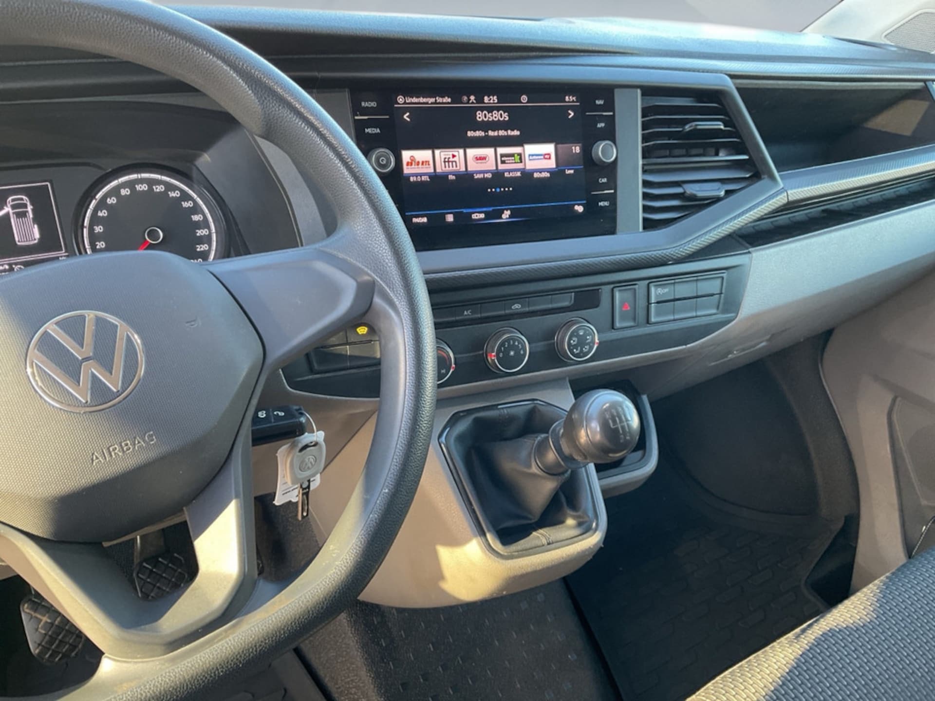 Volkswagen T6.1 Transporter Kasten kurzer Radstand