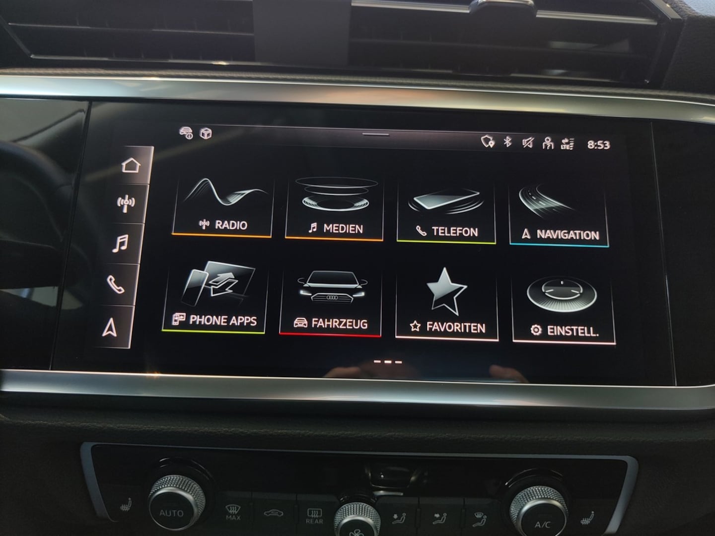 Bild über Audi Q3 TFSI quattro 140 kW S tronic - für weitere Informationen kontaktieren Sie den Audi Partner