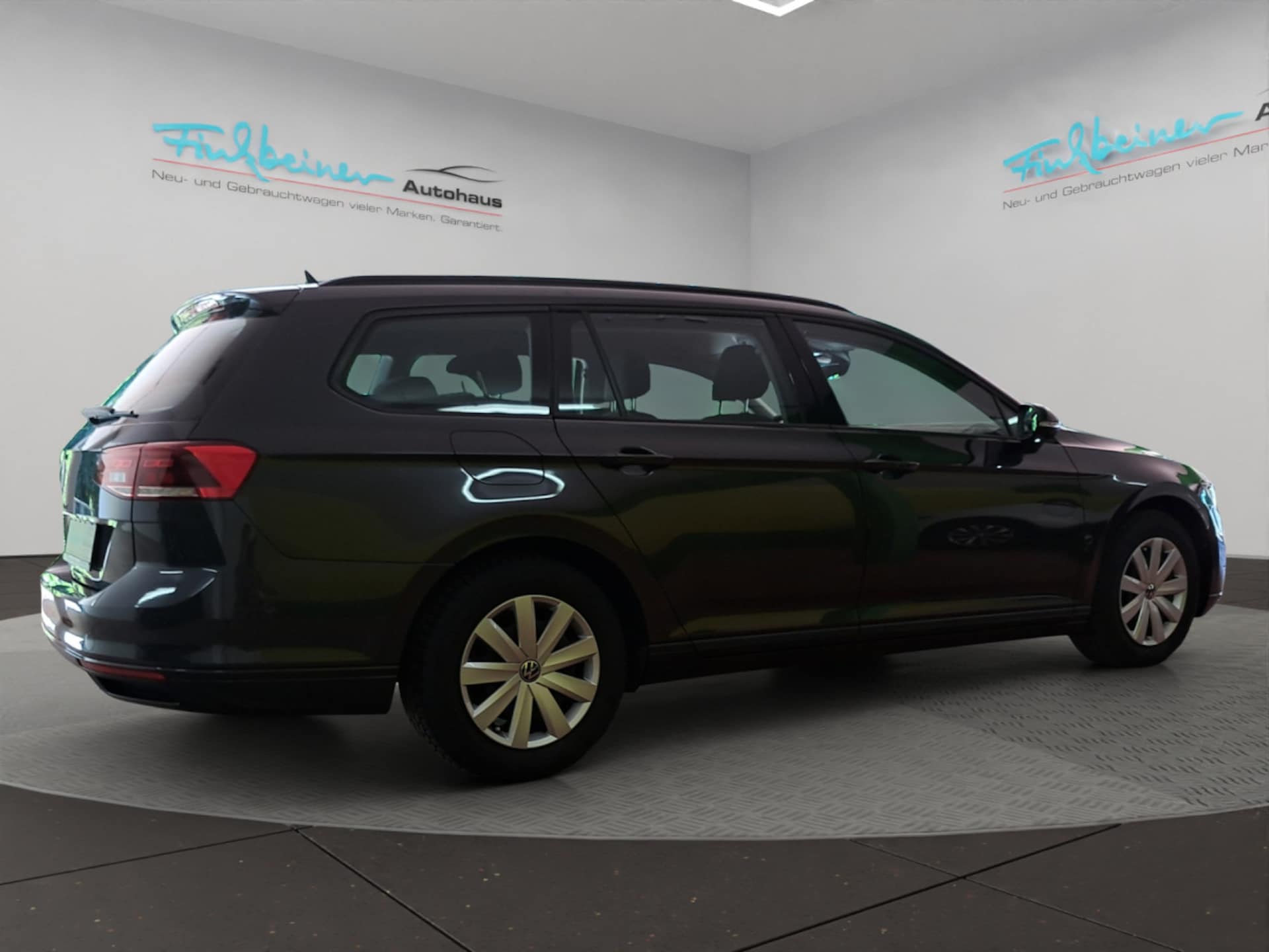 Volkswagen Passat Variant Basis-Modell