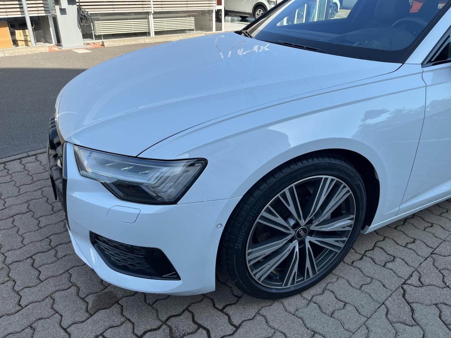 Bild über Audi A6 Avant advanced 45 TFSI quattro S tronic - für weitere Informationen kontaktieren Sie den Audi Partner
