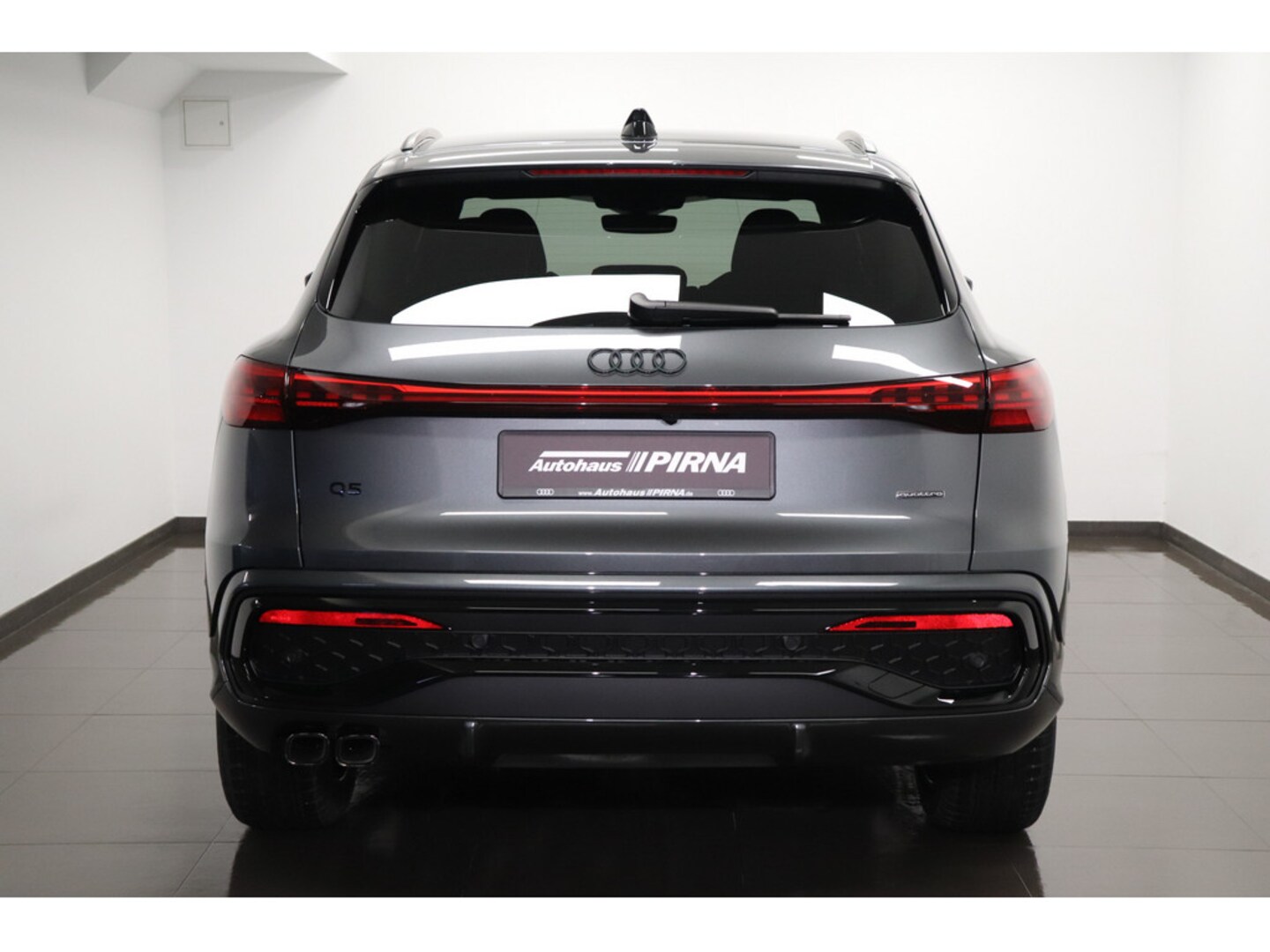 Bild über Audi Q5 SUV TDI quattro 150 kW S tronic - für weitere Informationen kontaktieren Sie den Audi Partner