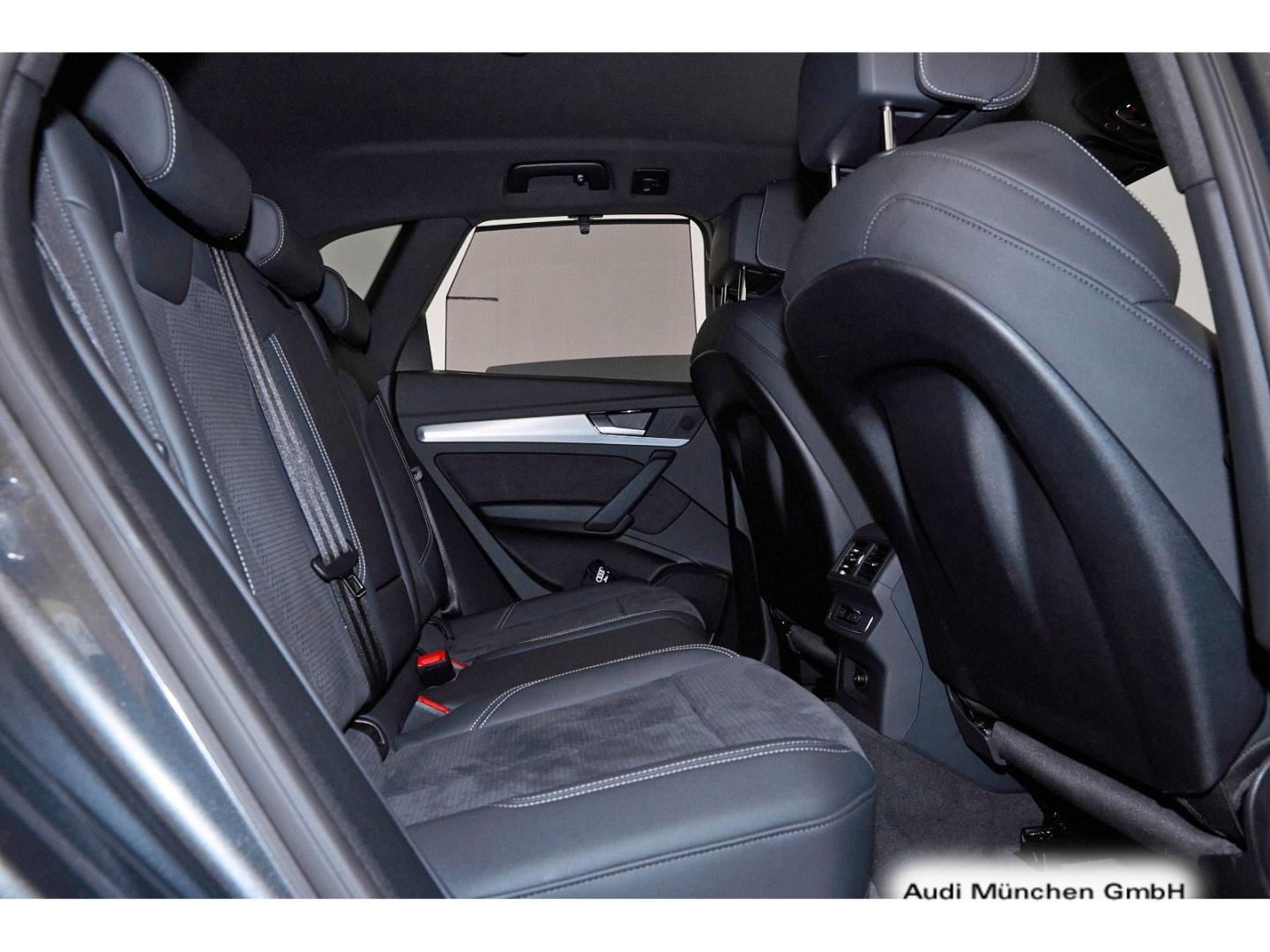 Image about Audi Q5 40 TDI quattro S tronic