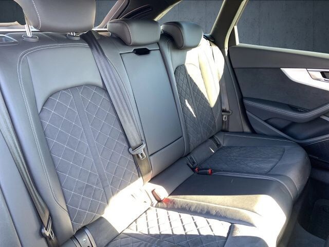 Image about Audi RS 4 Avant TFSI quattro tiptronic