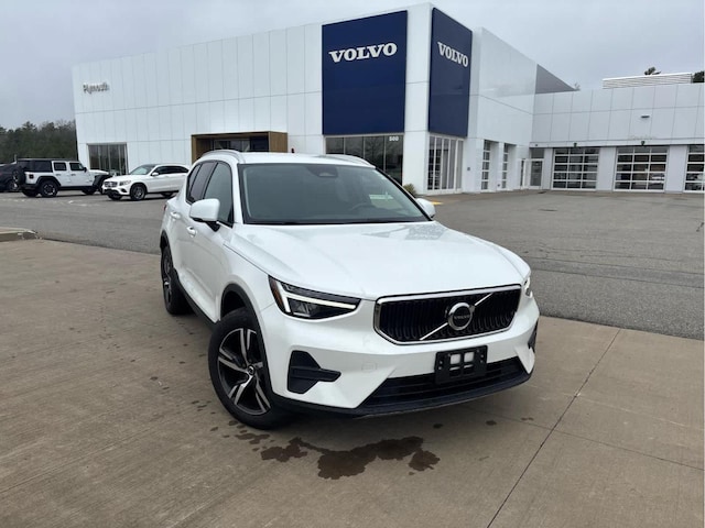 2023 Volvo XC40