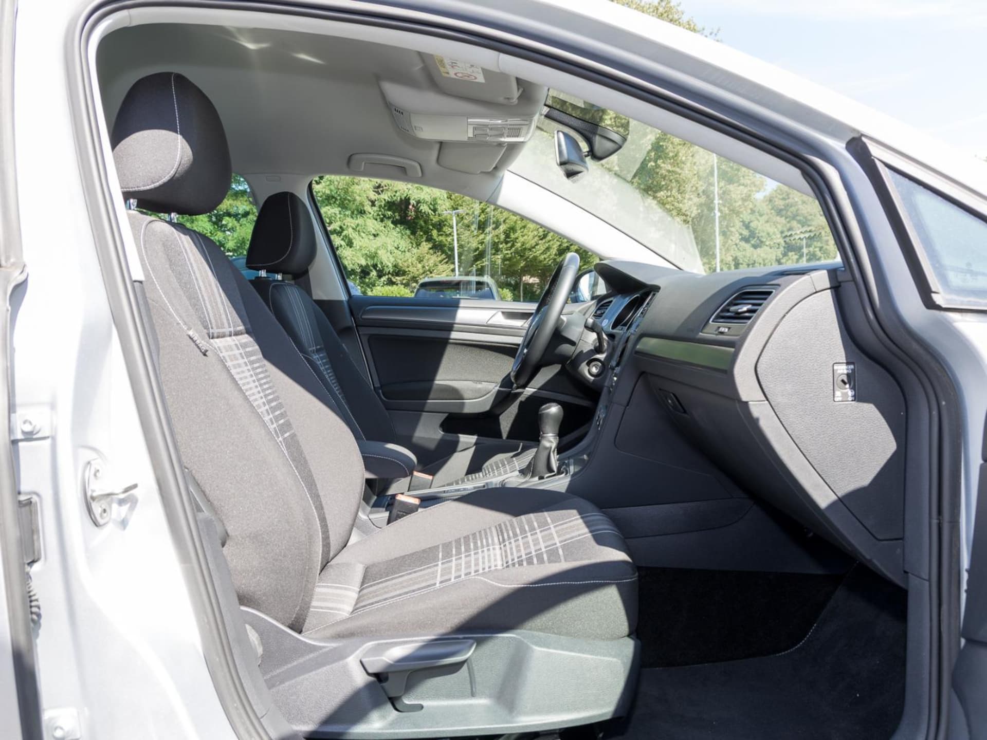 Volkswagen Golf LOUNGE