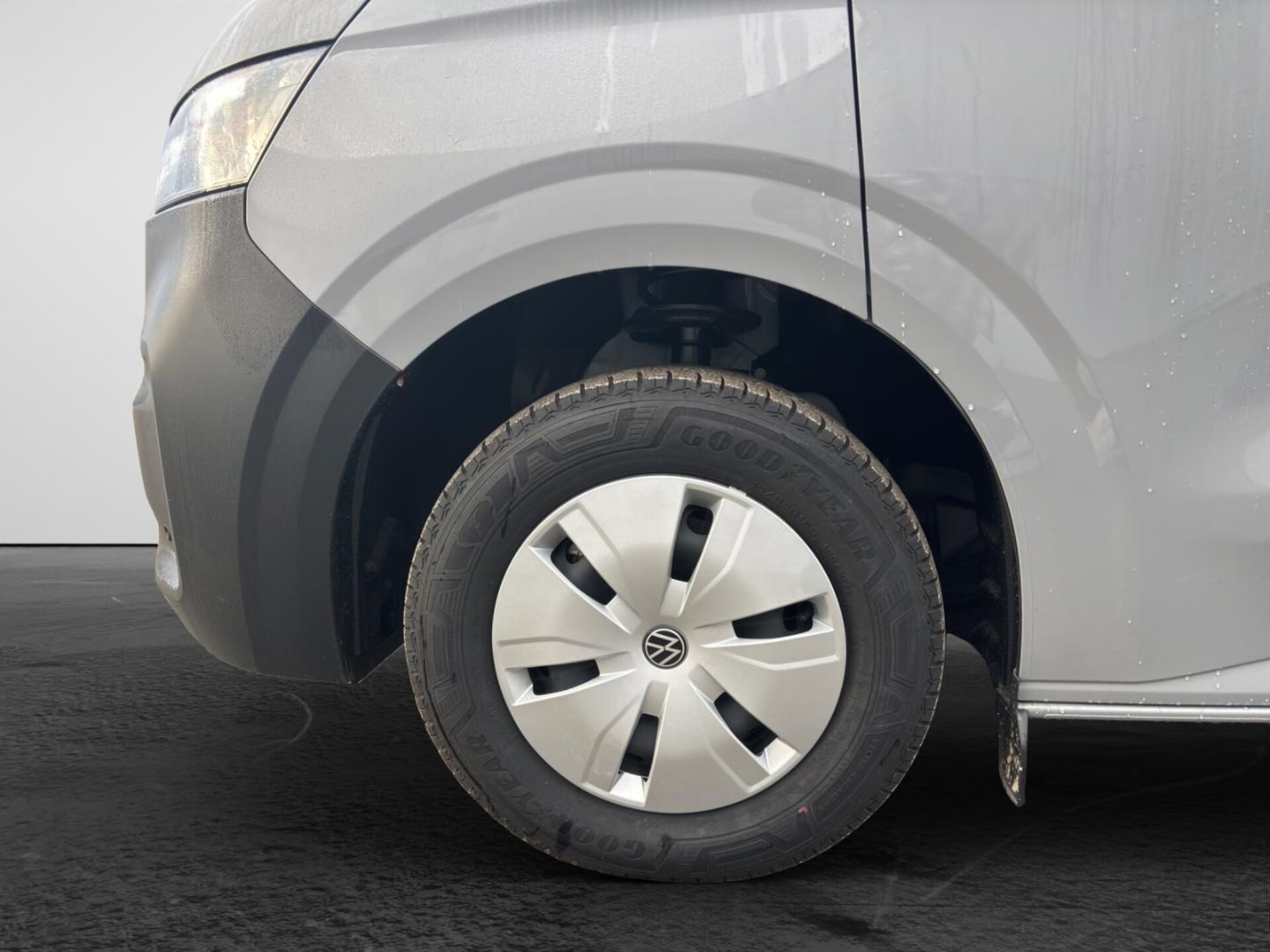 Volkswagen Transporter Kombi kurzer Radstand
