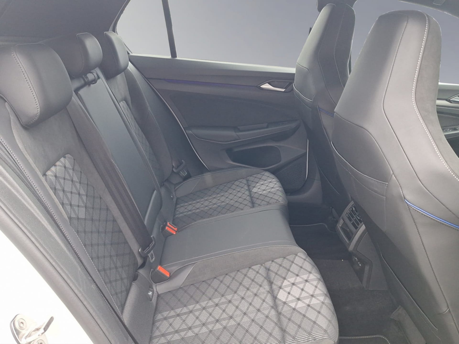 Volkswagen Golf R-Line