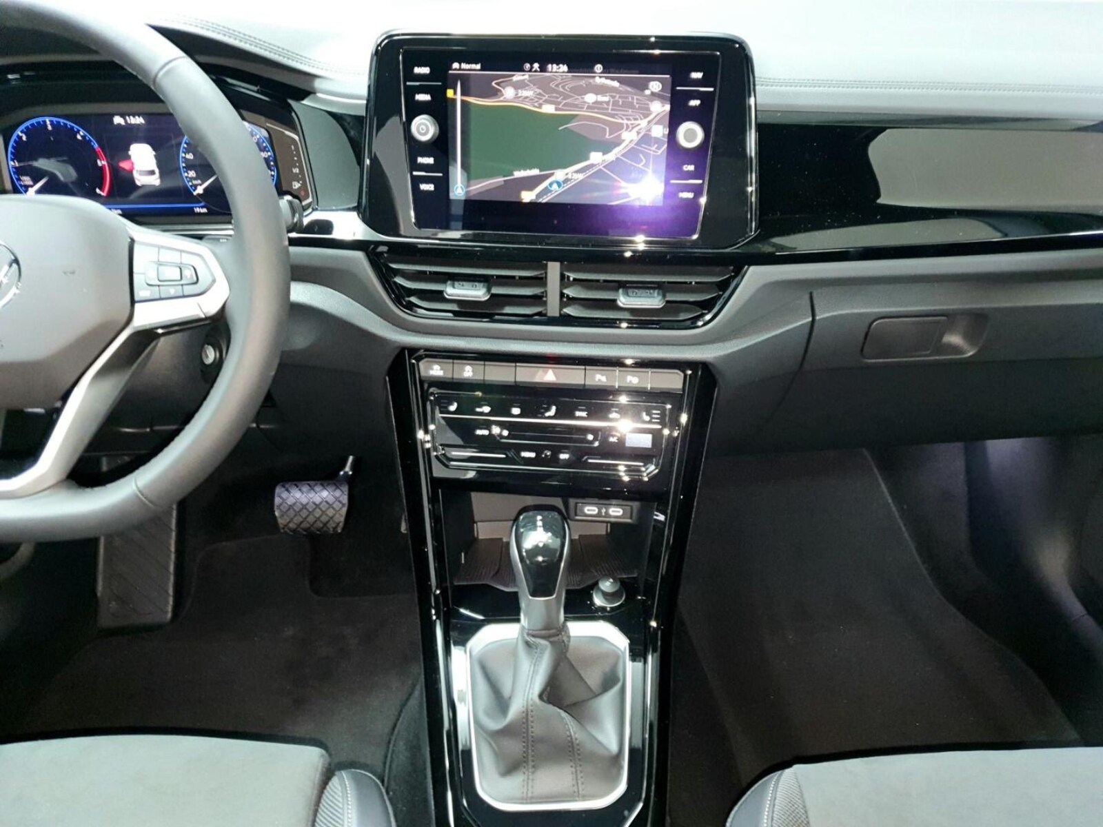 Volkswagen T-Roc – Bild 12