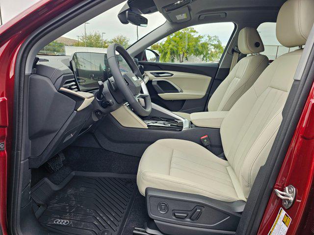2025 Audi Q5 Premium - Photo 11